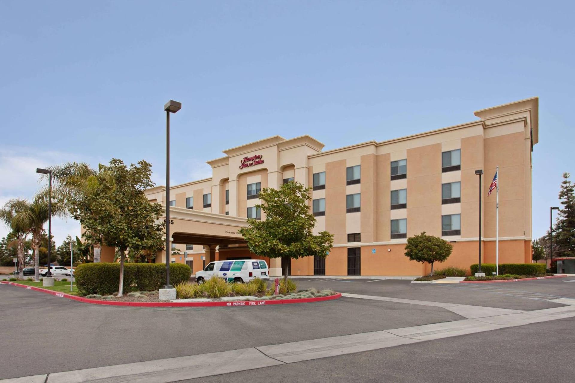 Hampton Inn & Suites Clovis Airport North featured exterior or lobby in Clovis, CA — similar hotel