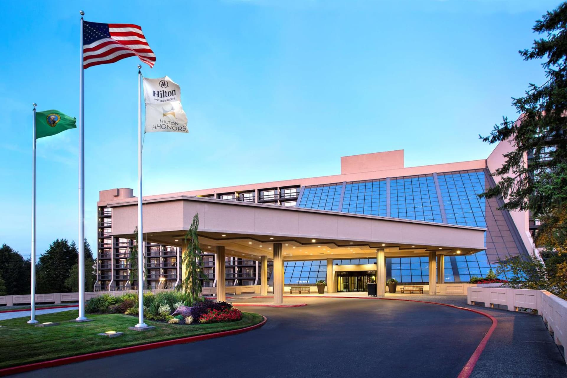 Hilton Bellevue — hotel in Bellevue, Washington