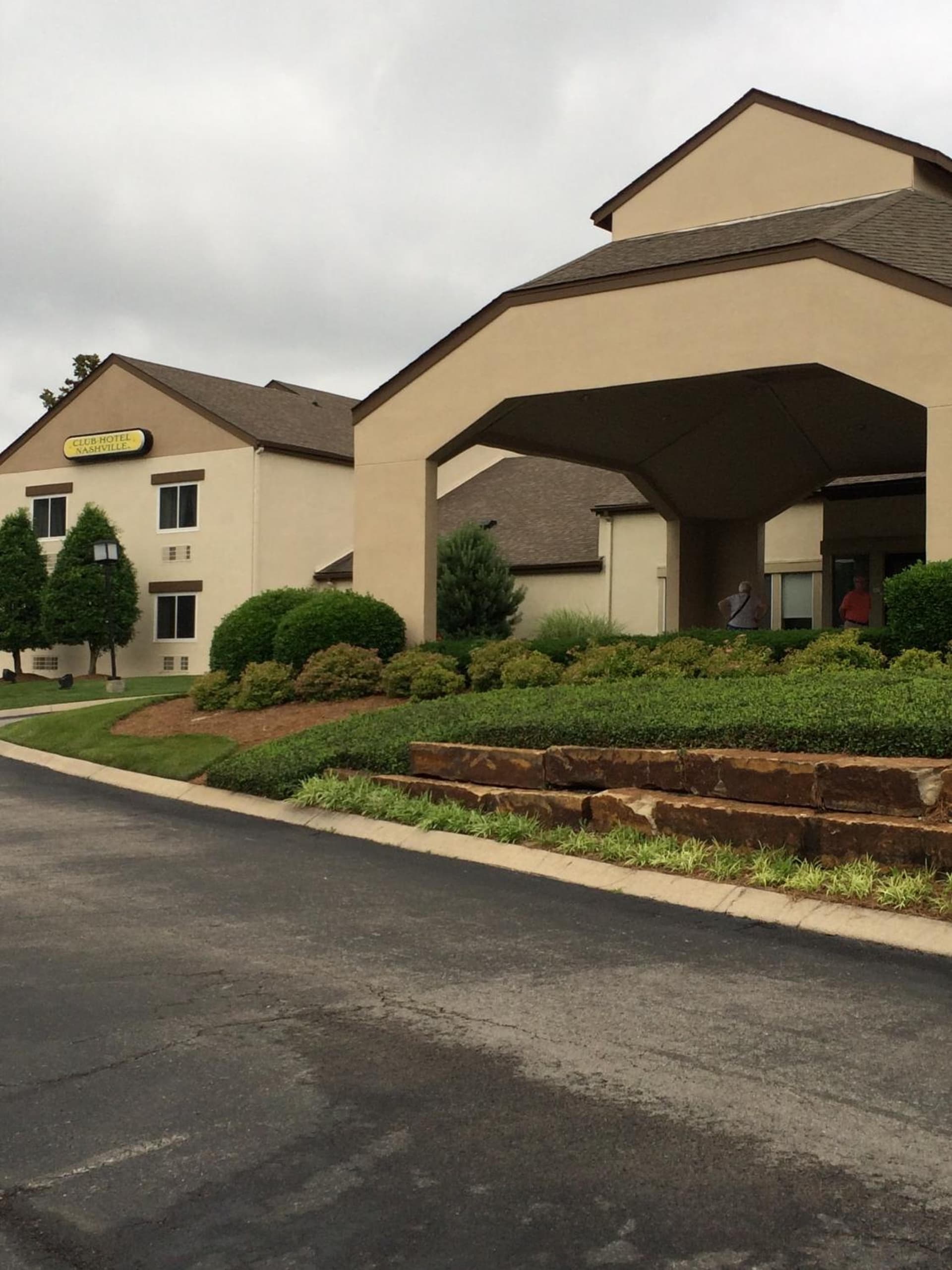 Club Hotel Nashville Inn & Suites — hotel in Nashville, Tennessee