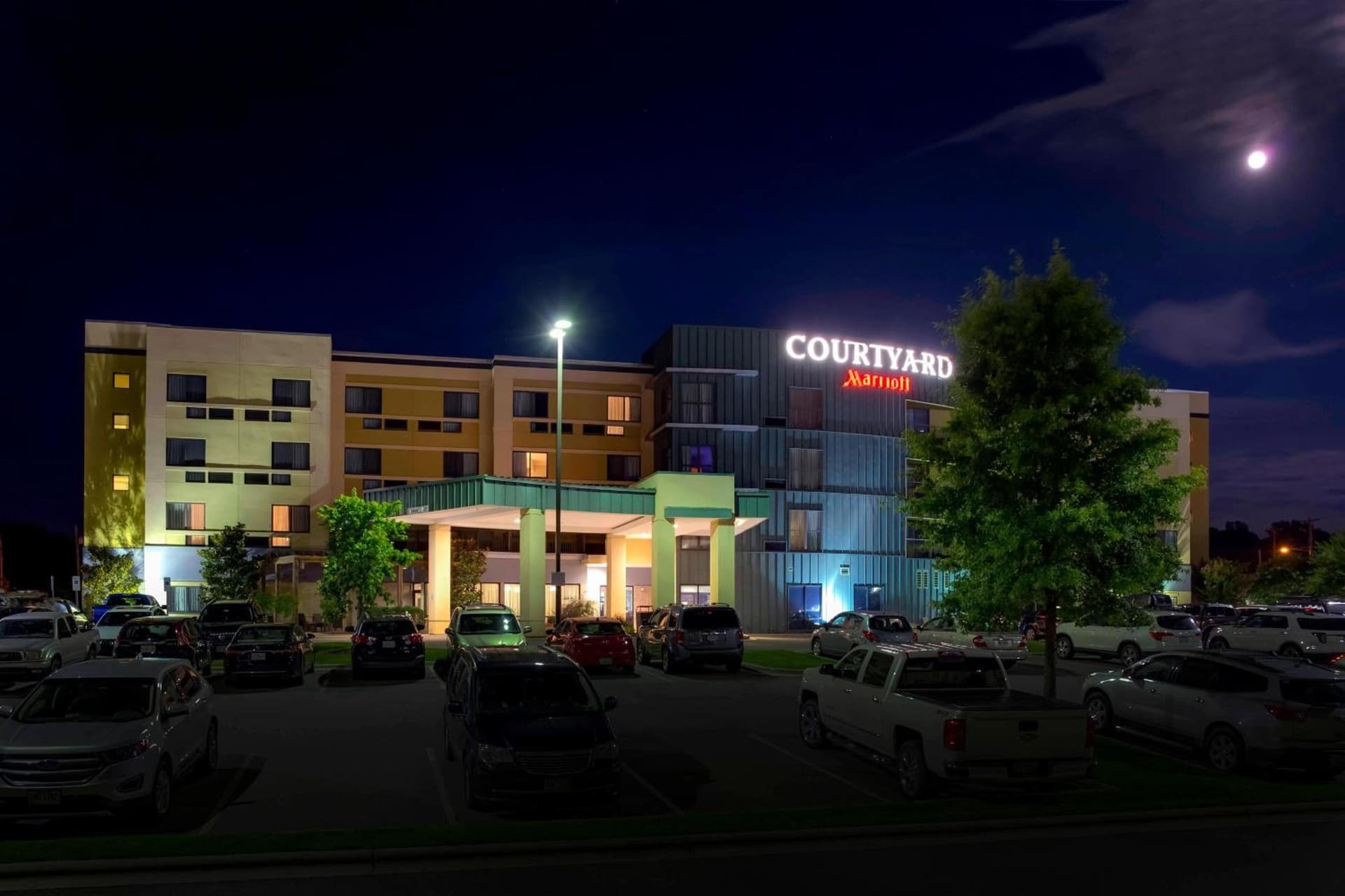 Courtyard Statesville Mooresville/Lake Norman — hotel in Statesville, North Carolina
