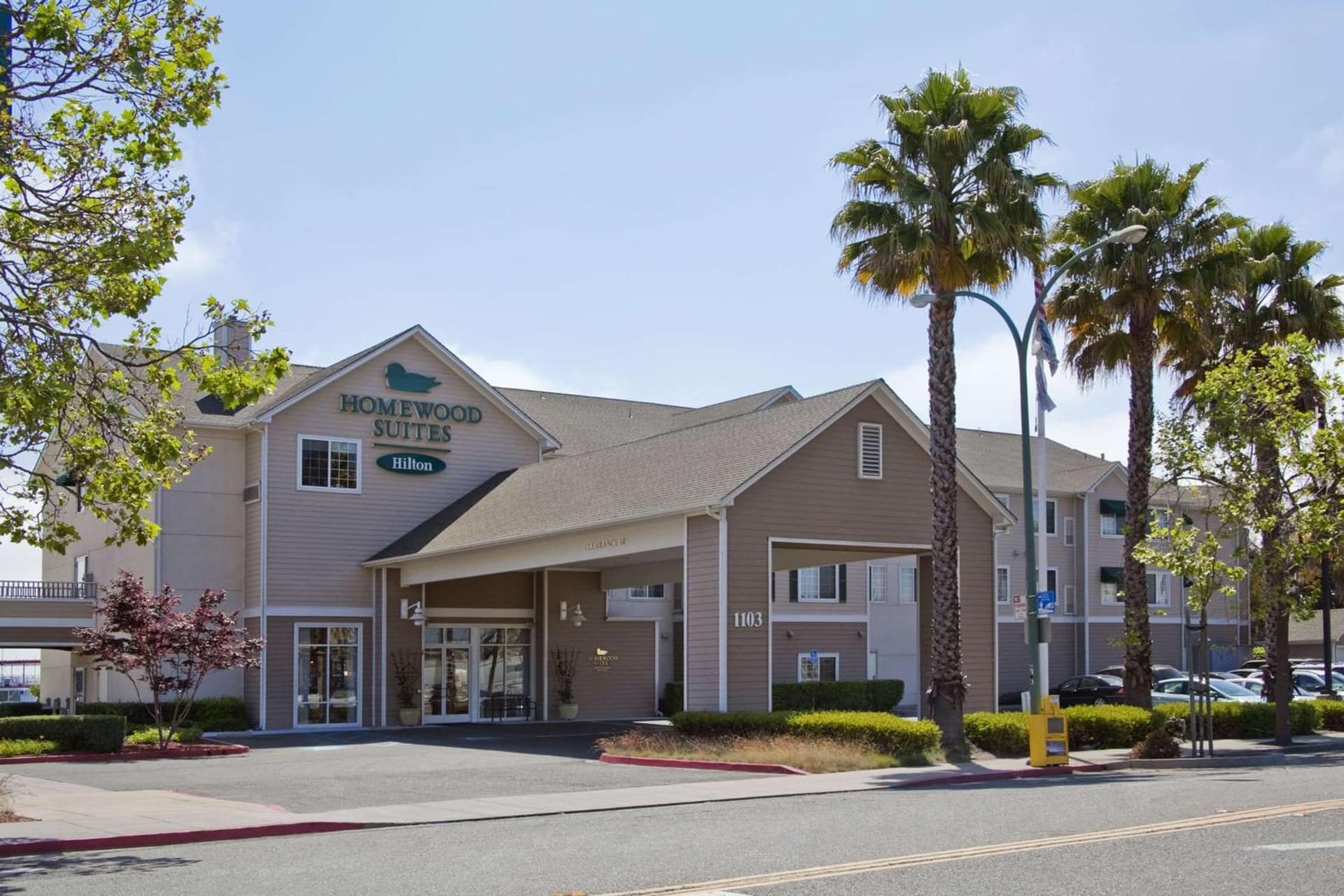 Homewood Suites by Hilton - Oakland Waterfront — hotel in Oakland, California