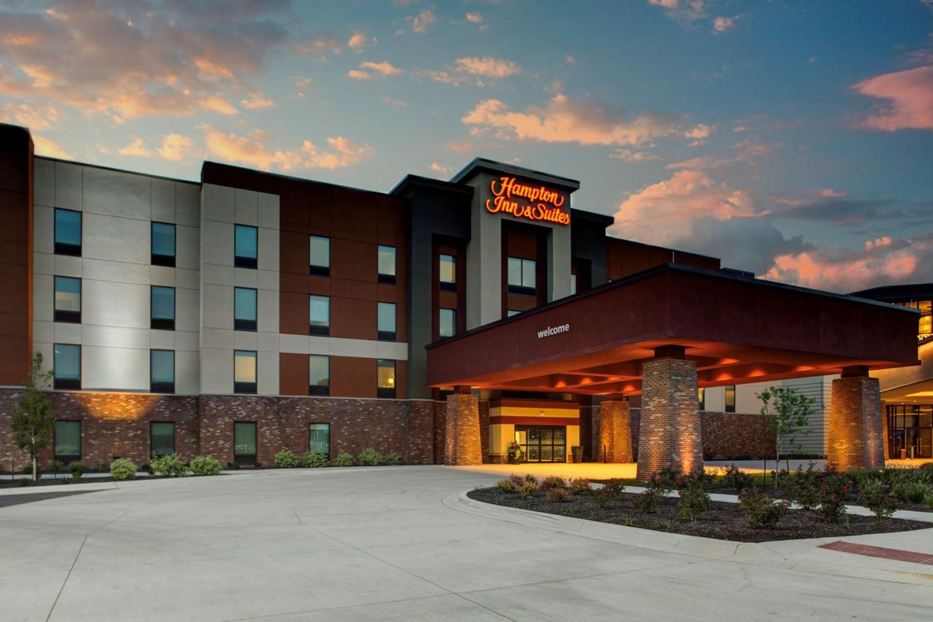 Hampton Inn & Suites by Hilton Pittsburg Kansas Crossing Casino near PSU — hotel in Pittsburg, Kansas