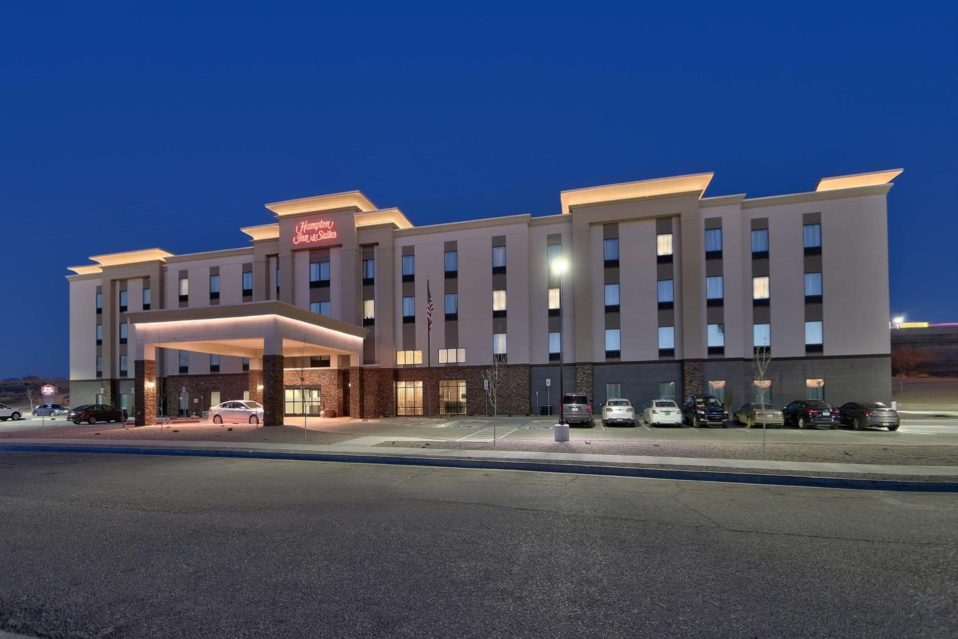Hampton Inn & Suites Albuquerque Airport — hotel in Albuquerque, New Mexico