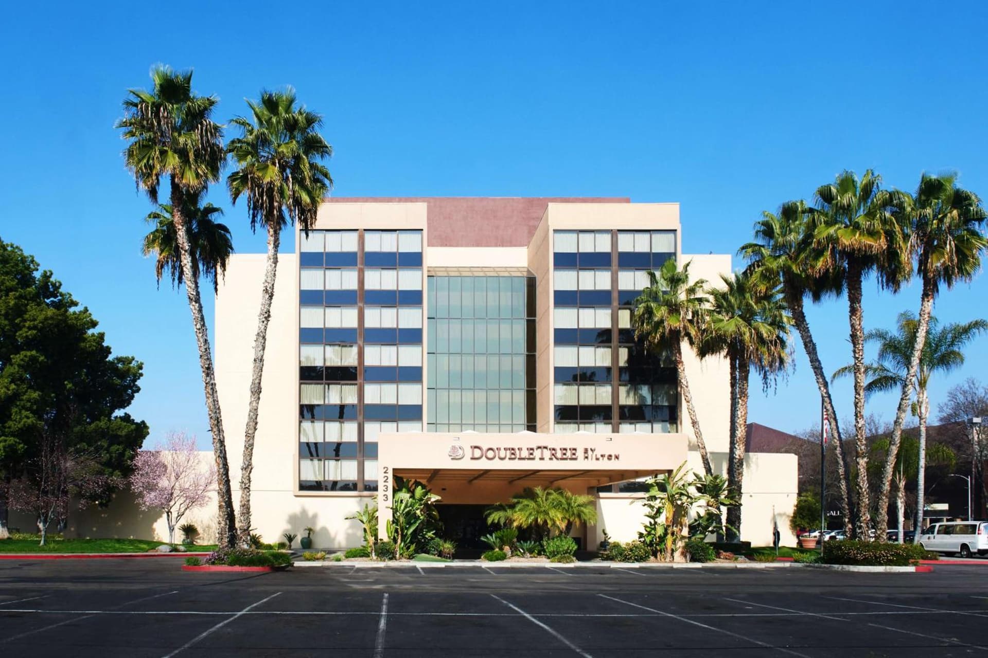 DoubleTree by Hilton Fresno Convention Center — hotel in Fresno, California