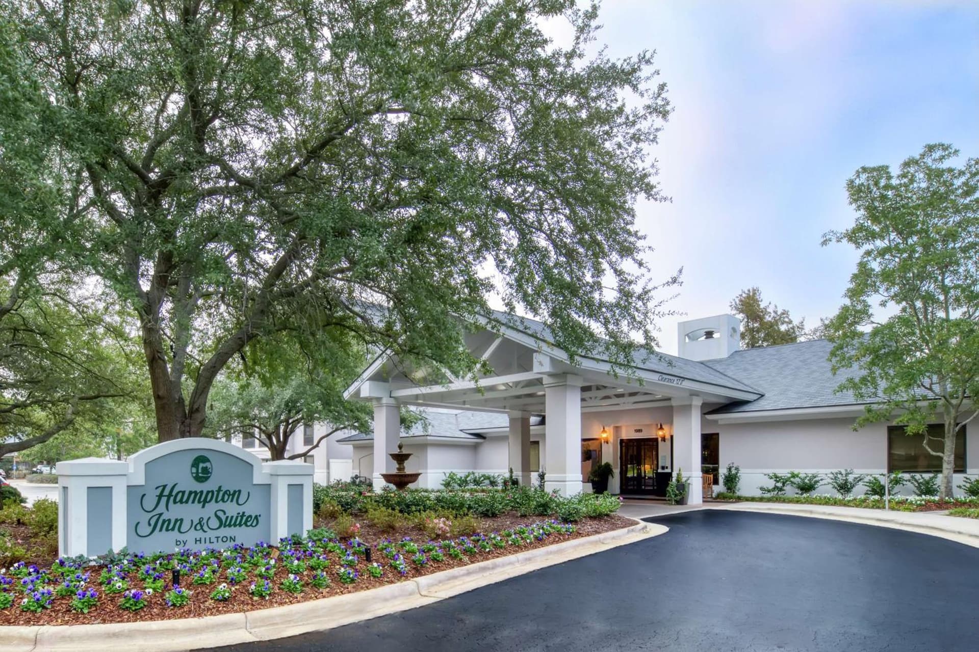 Hampton Inn & Suites Wilmington/Wrightsville Beach — hotel in Wilmington, North Carolina