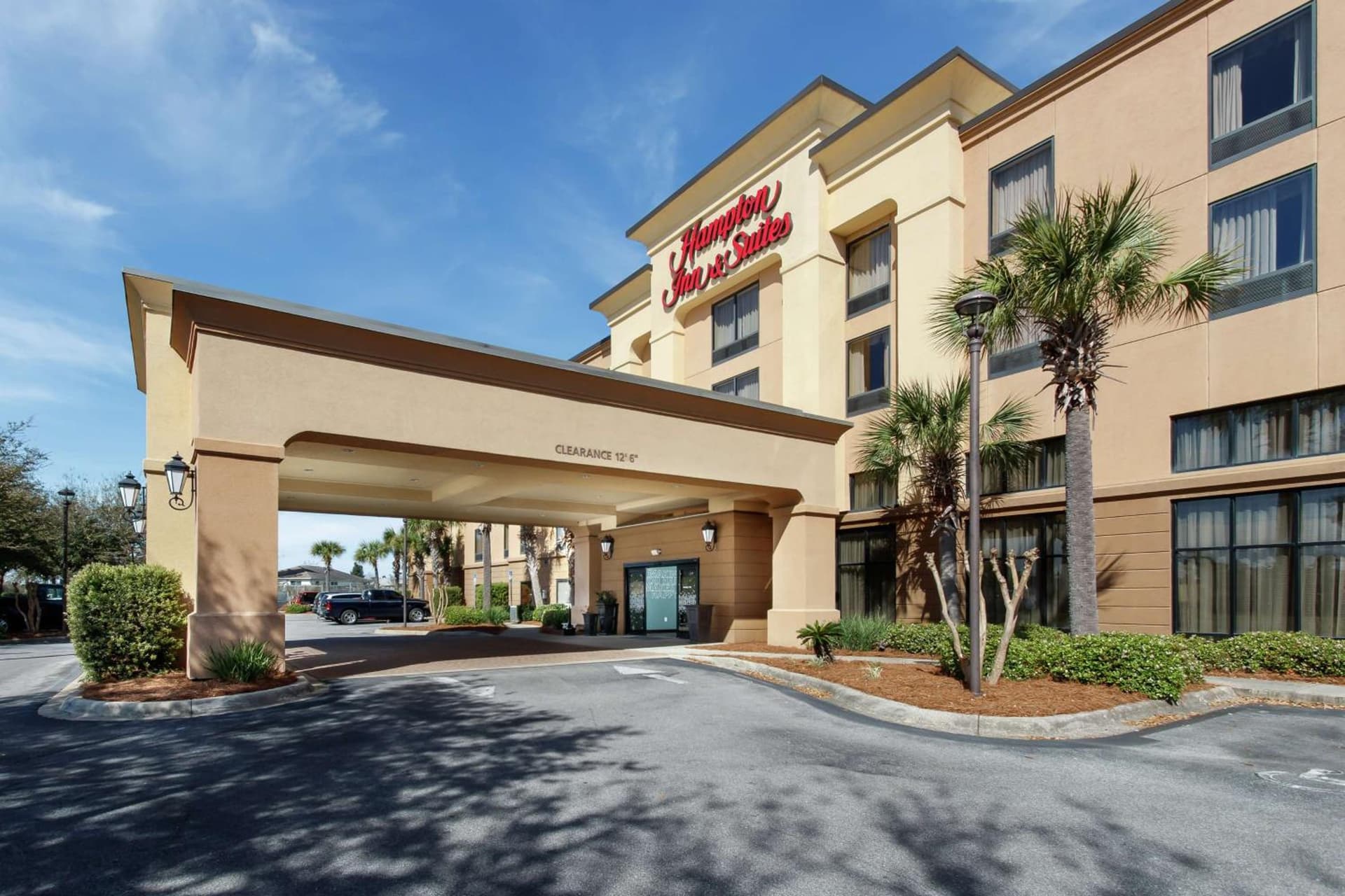 Hampton Inn & Suites Navarre — hotel in Navarre, Florida