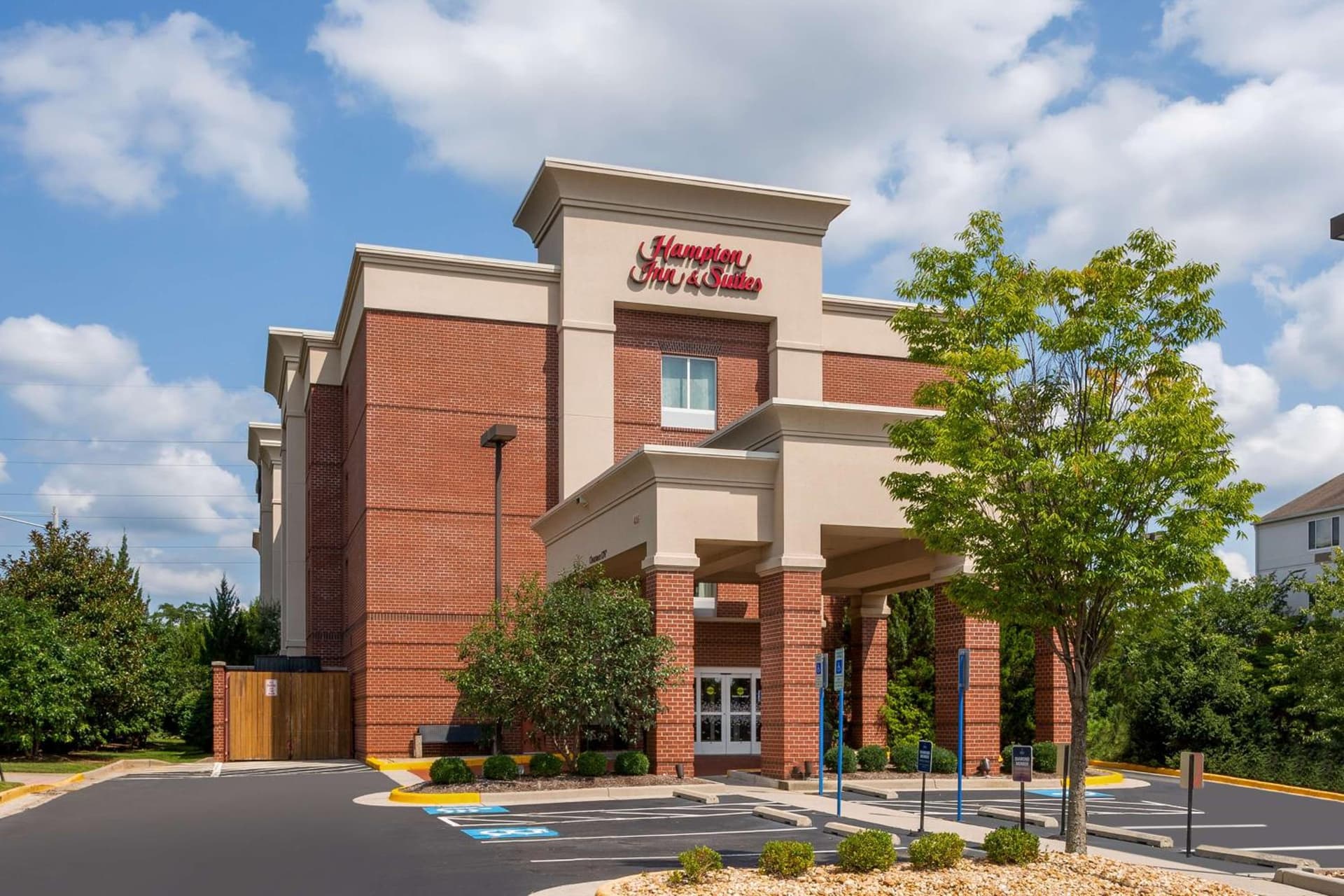 Hampton Inn & Suites Herndon-Reston — hotel in Herndon, Virginia