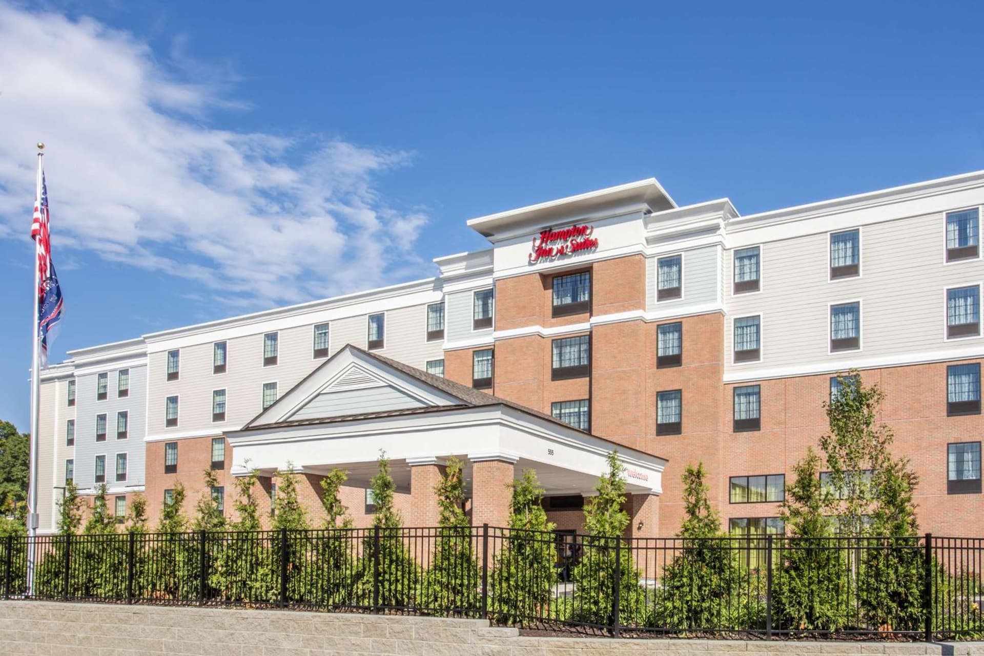 Hampton Inn & Suites Yonkers - Westchester — hotel in Yonkers, New York