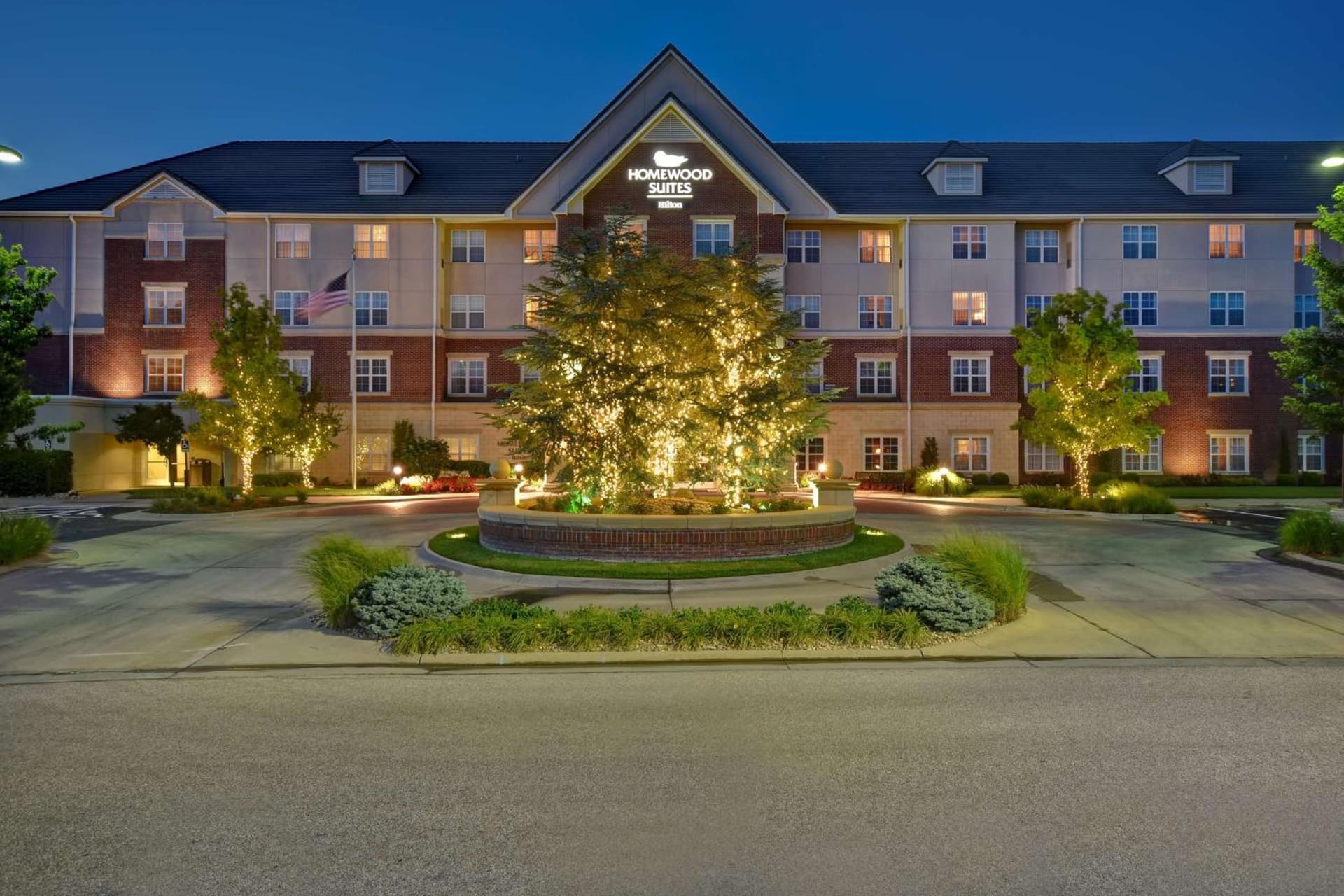 Homewood Suites by Hilton at The Waterfront — hotel in Wichita, Kansas