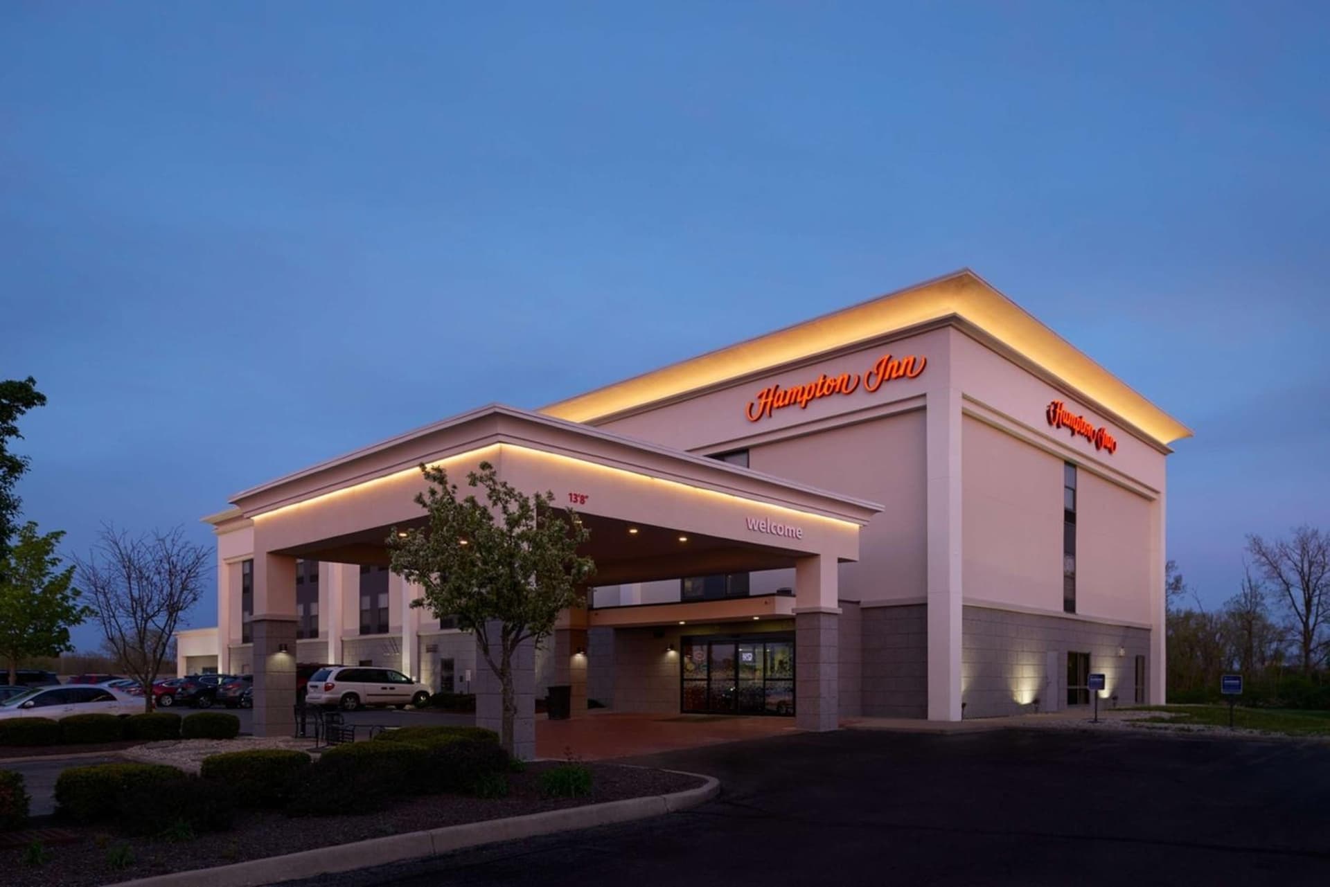 Hampton Inn Shelbyville interior in Shelbyville, IN — gallery photo 2
