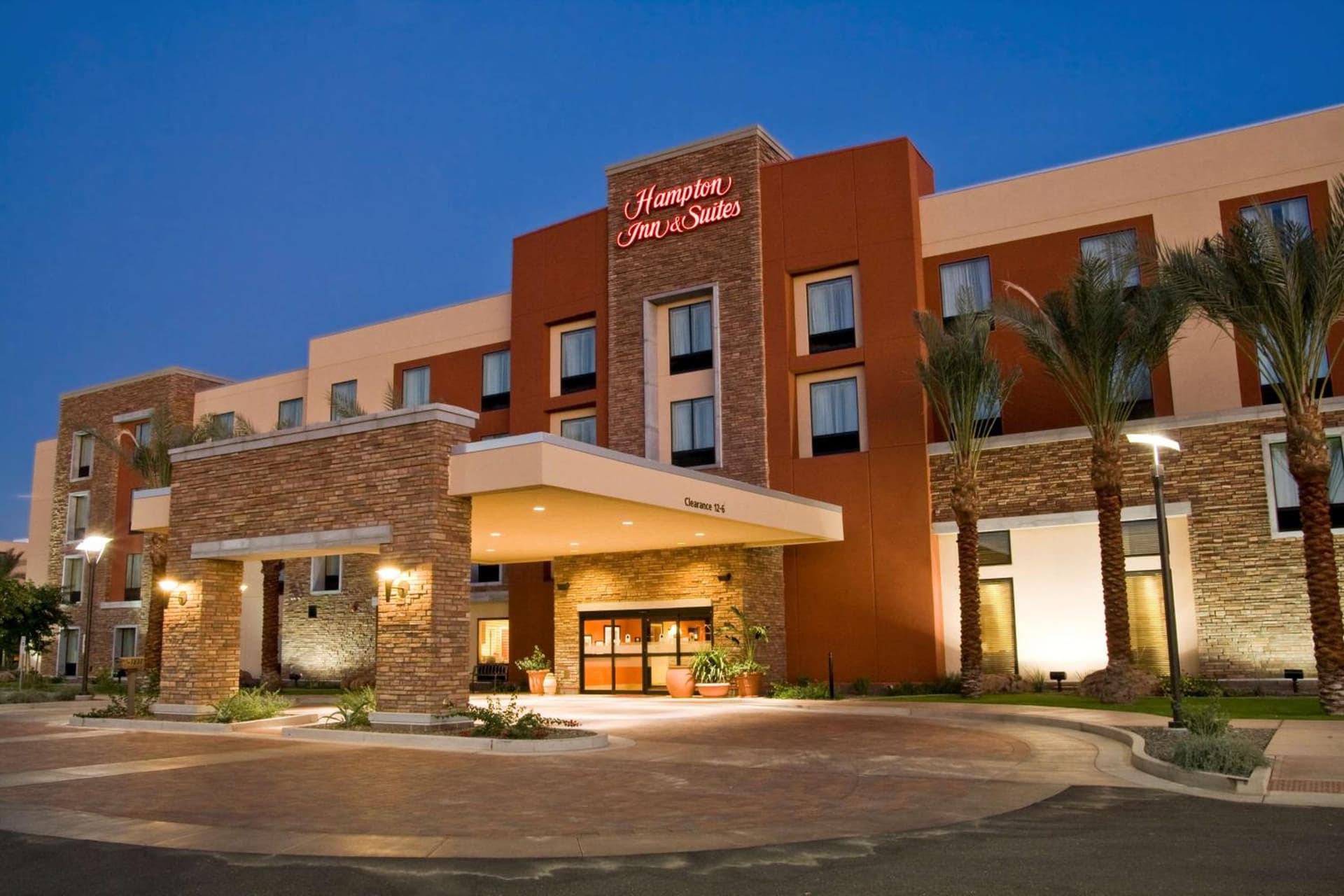 Hampton Inn & Suites Phoenix Chandler Fashion Center — hotel in Chandler, Arizona