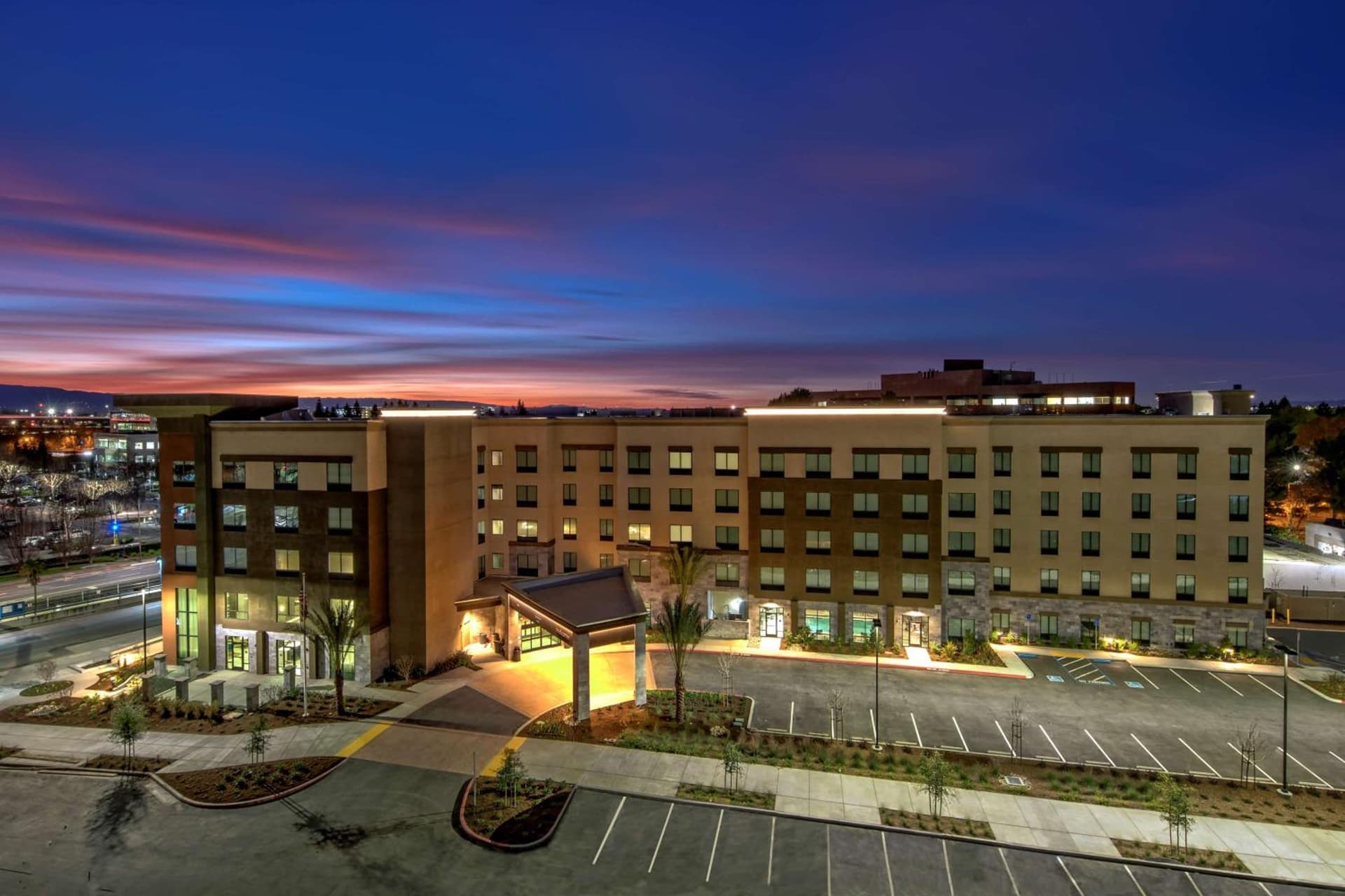 Hampton Inn & Suites San Jose Airport — hotel in San Jose, California