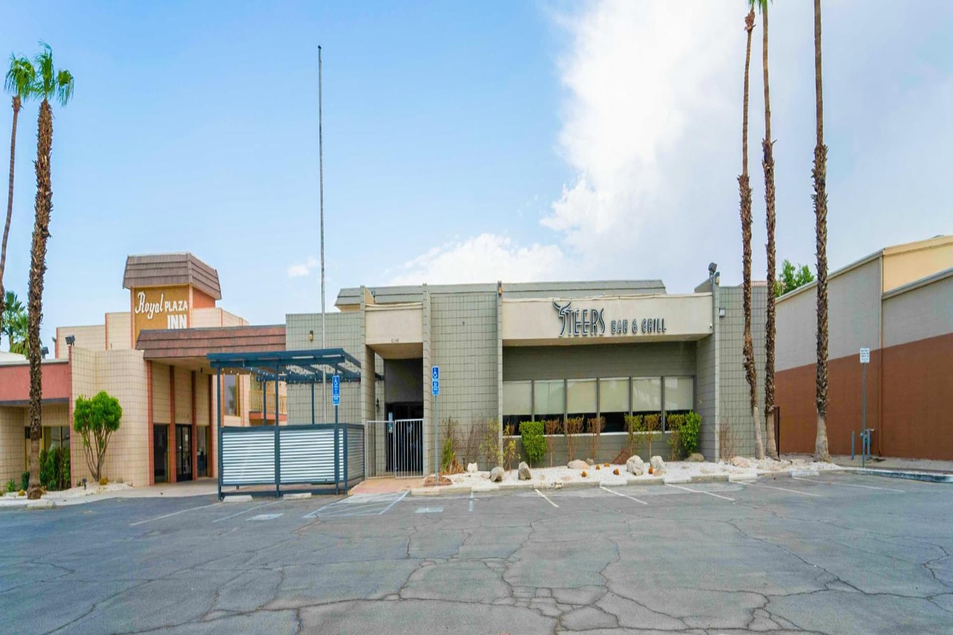 Royal Plaza Inn — hotel in Indio, California