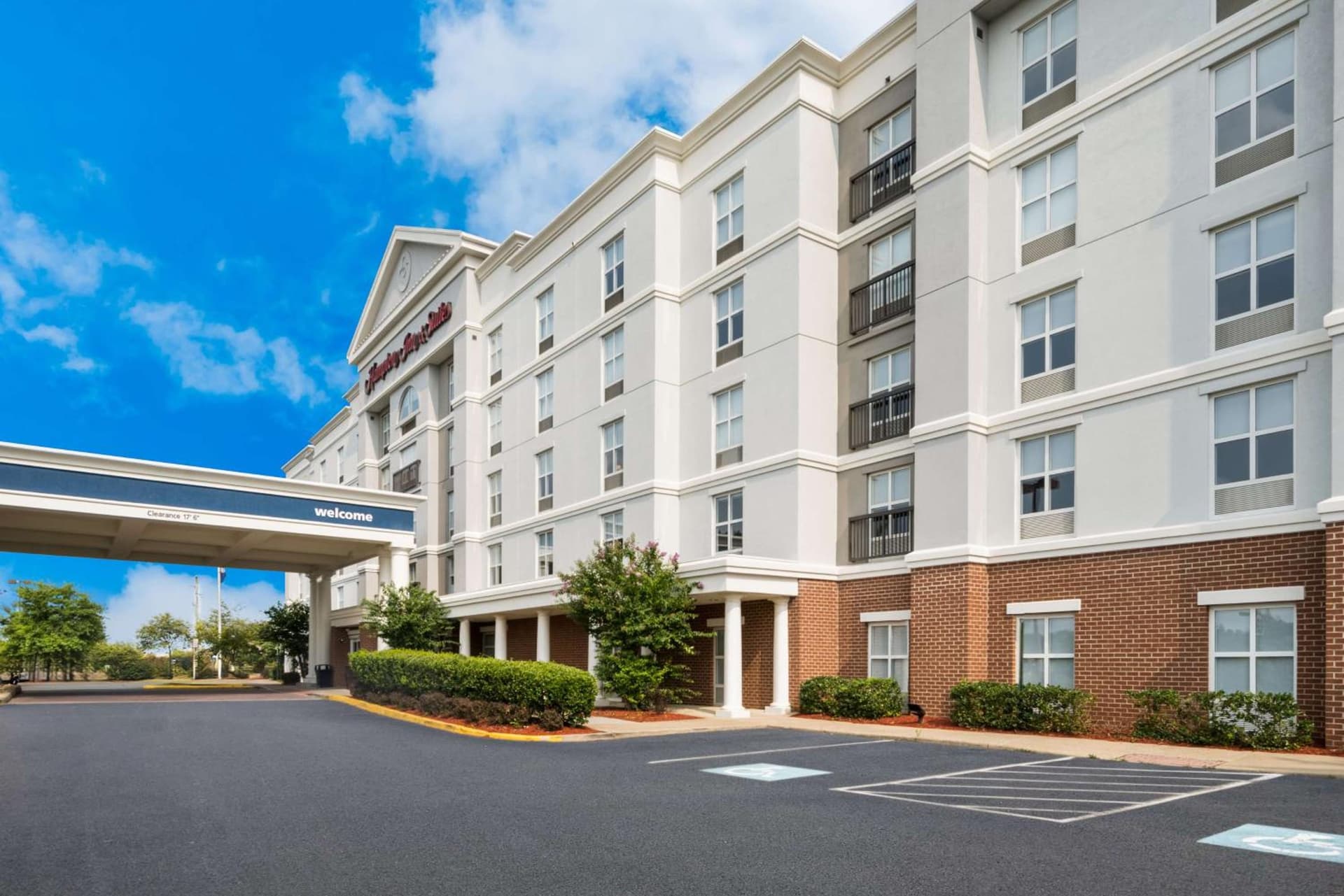 Hampton Inn and Suites Fredericksburg — hotel in Fredericksburg, Virginia