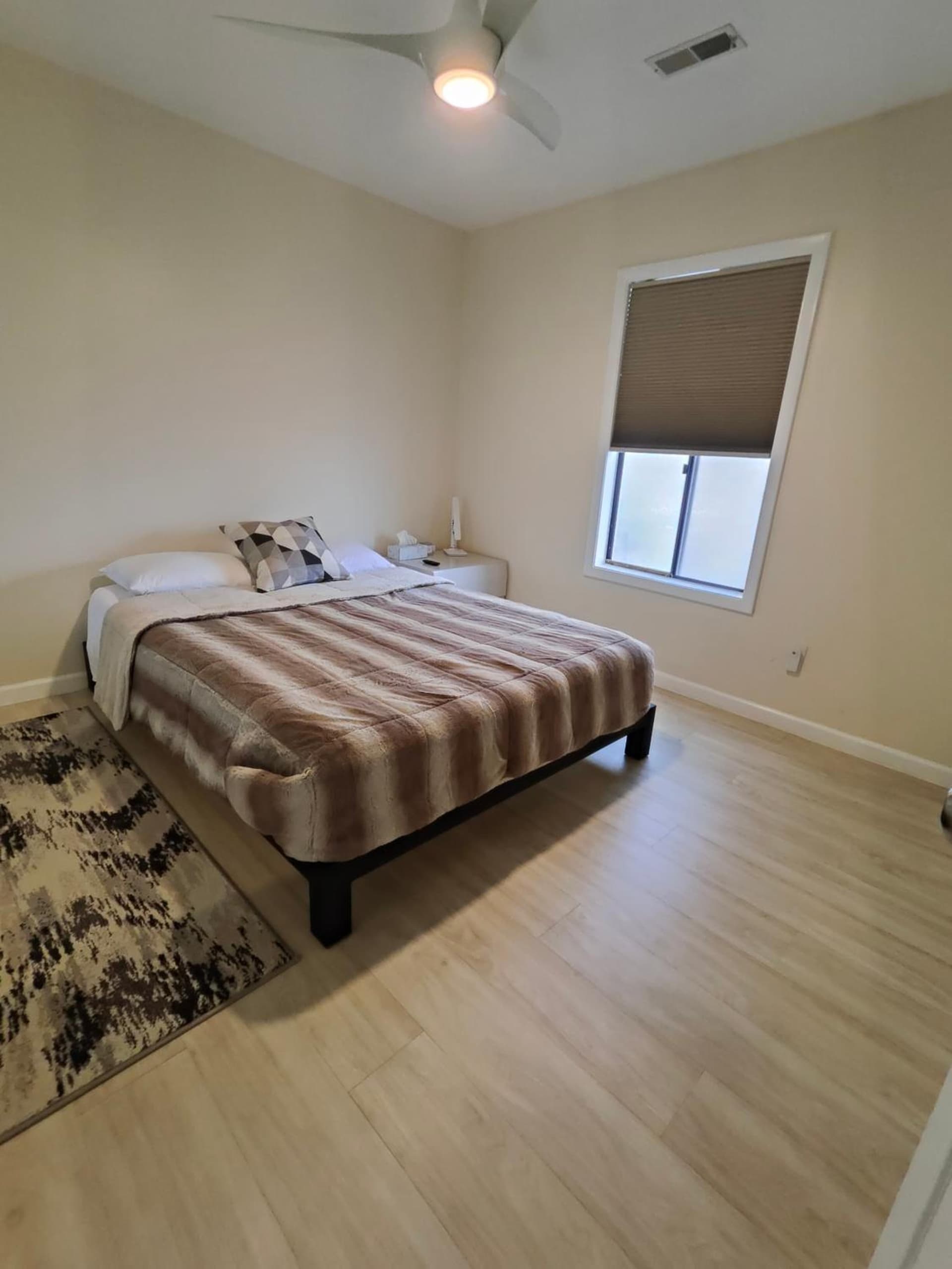 Modern/Retro Condo property views in High Point, NC — gallery photo 3