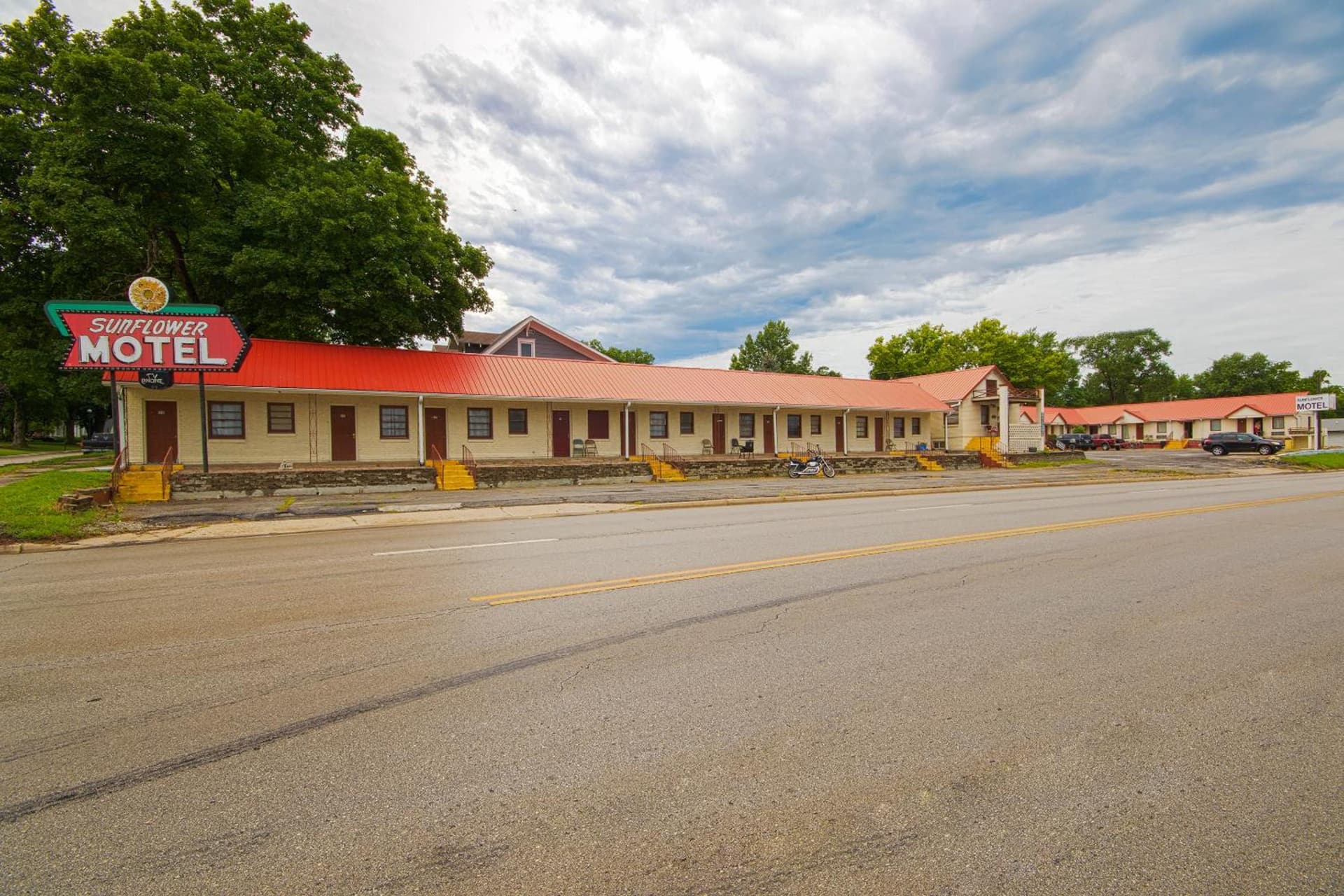 Sunflower Motel Hiawatha By OYO — hotel in Hiawatha, Kansas