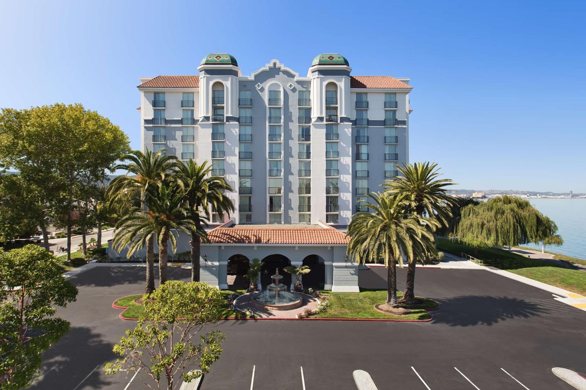 Embassy Suites San Francisco Airport Waterfront — hotel in Burlingame, California
