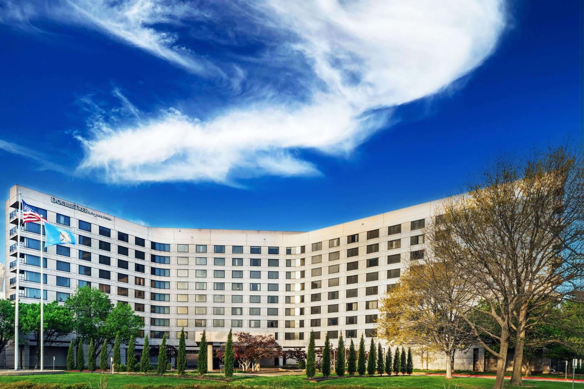 DoubleTree by Hilton Tulsa - Warren Place — hotel in Tulsa, Oklahoma