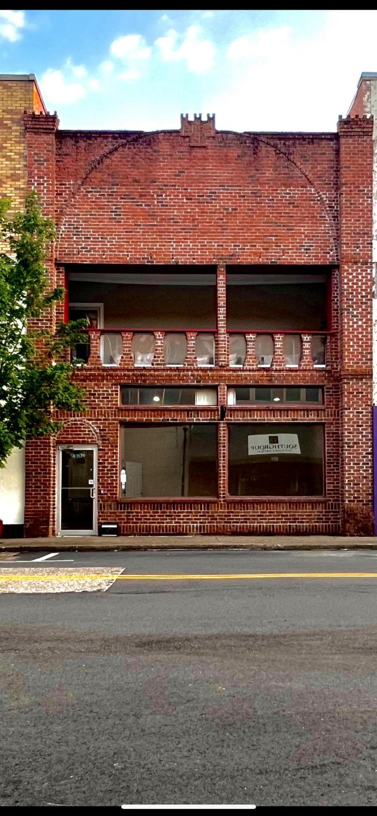 Hotel Pinehurst — hotel in Laurel, Mississippi