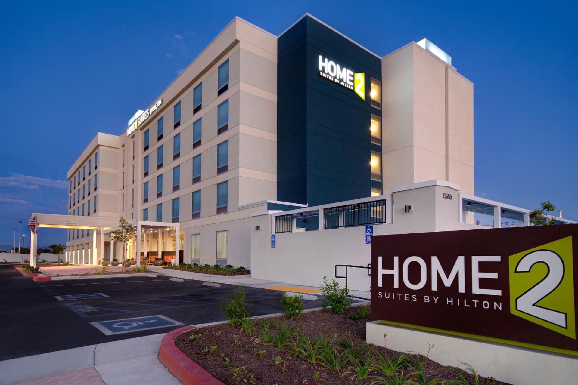 Home2 Suites By Hilton Garden Grove — hotel in Garden Grove, California