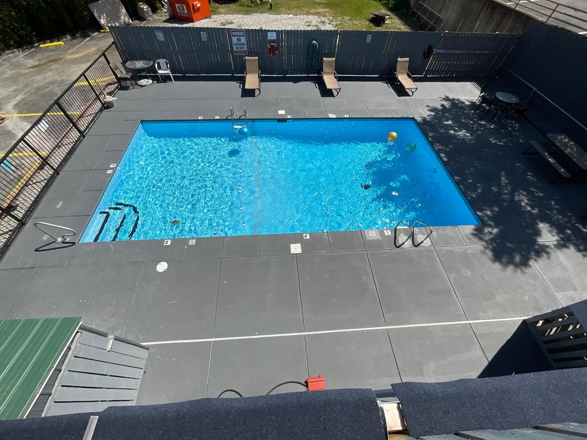 SUNSET INN interior in Branson, MO — gallery photo 2