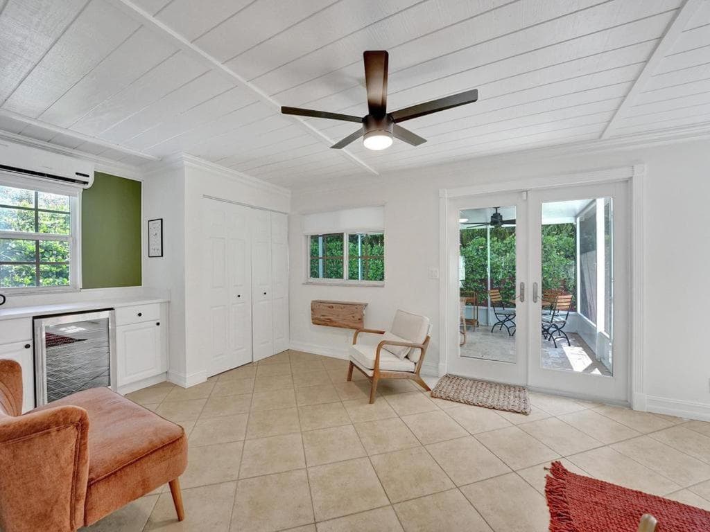 Delray Beach Oasis interior in Delray Beach, FL — gallery photo 2