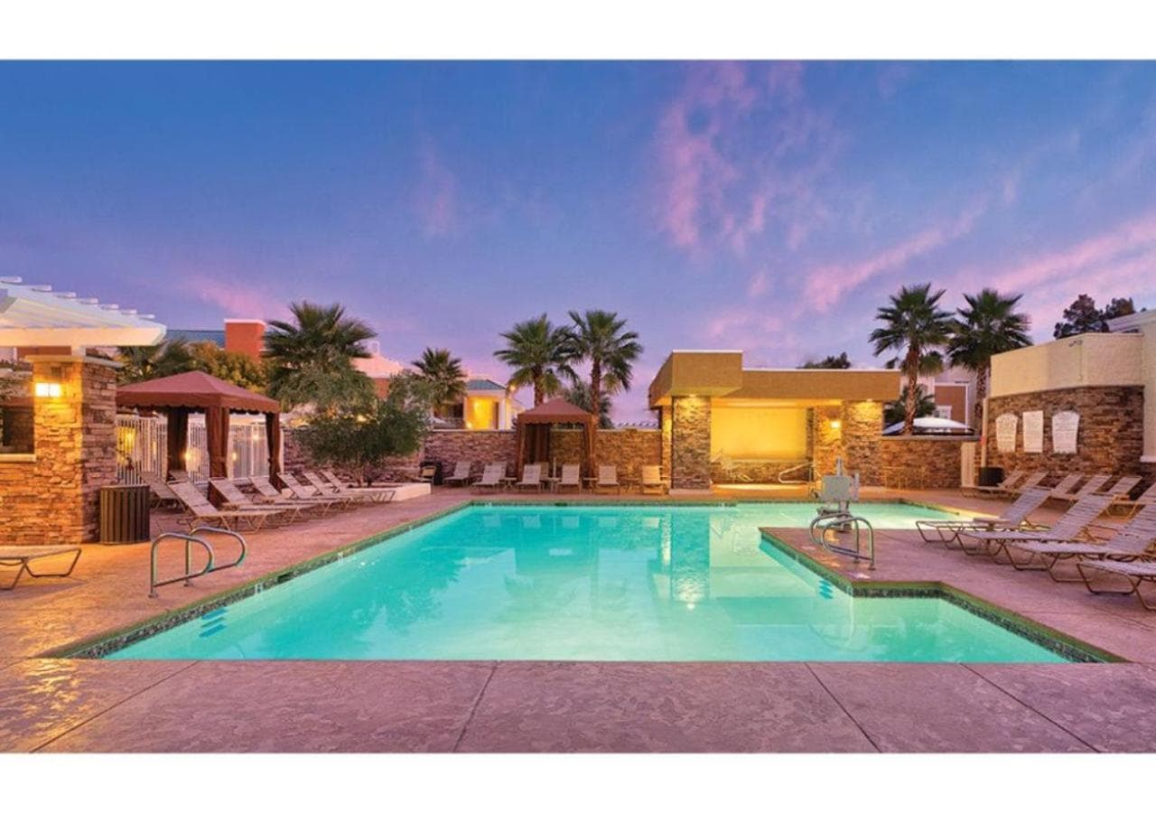 Escape to Tropicana, a Tranquil Condo Oasis Near the LV Strip - Special Offer Now! interior in Las Vegas, NV — gallery photo 2