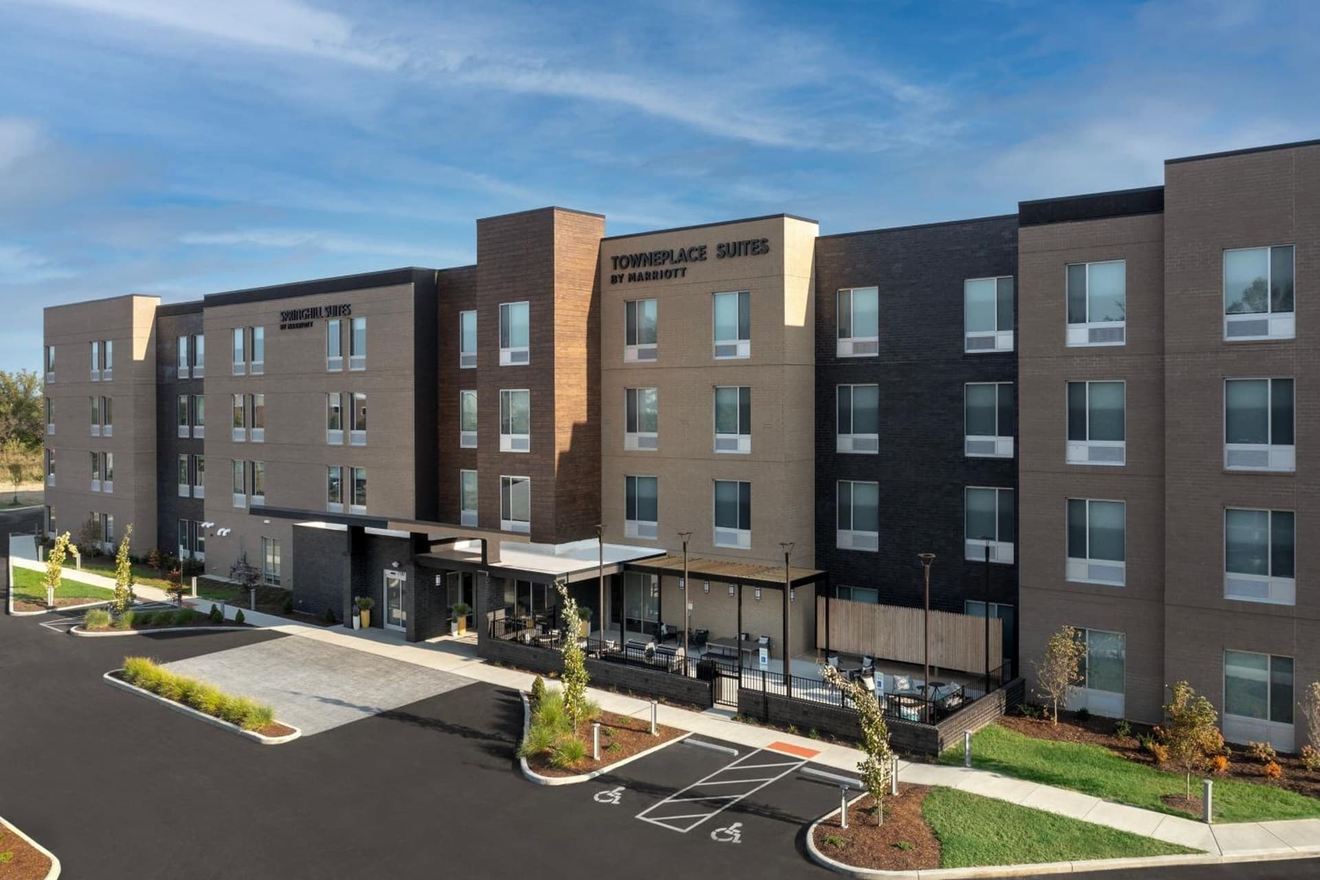 SpringHill Suites by Marriott Cincinnati Mason featured exterior or lobby in Mason, OH — similar hotel