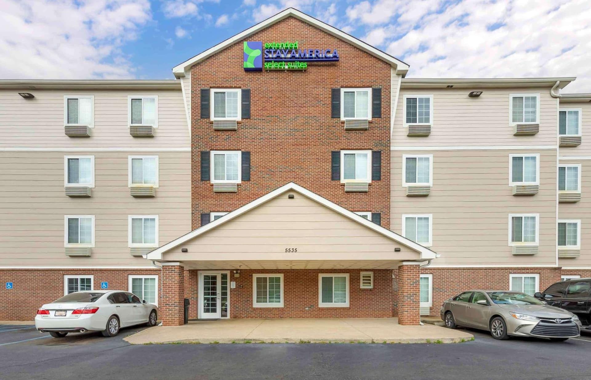 Extended Stay America Select Suites - Birmingham - Bessemer featured exterior or lobby in Bessemer, AL — similar hotel