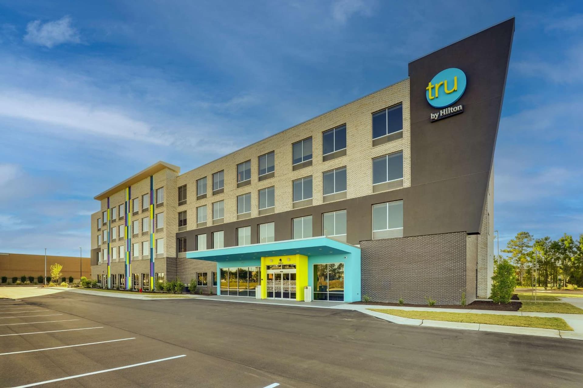 Tru By Hilton Leland Wilmington — hotel in Leland, North Carolina