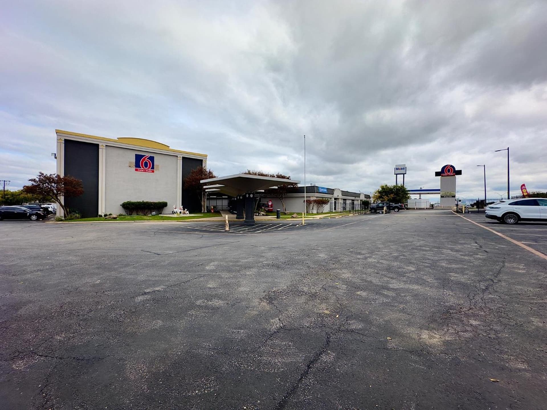 Motel 6 Mesquite, TX Town East — hotel in Mesquite, Texas