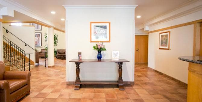 The Inn at UCLA interior in Los Angeles, CA — gallery photo 2