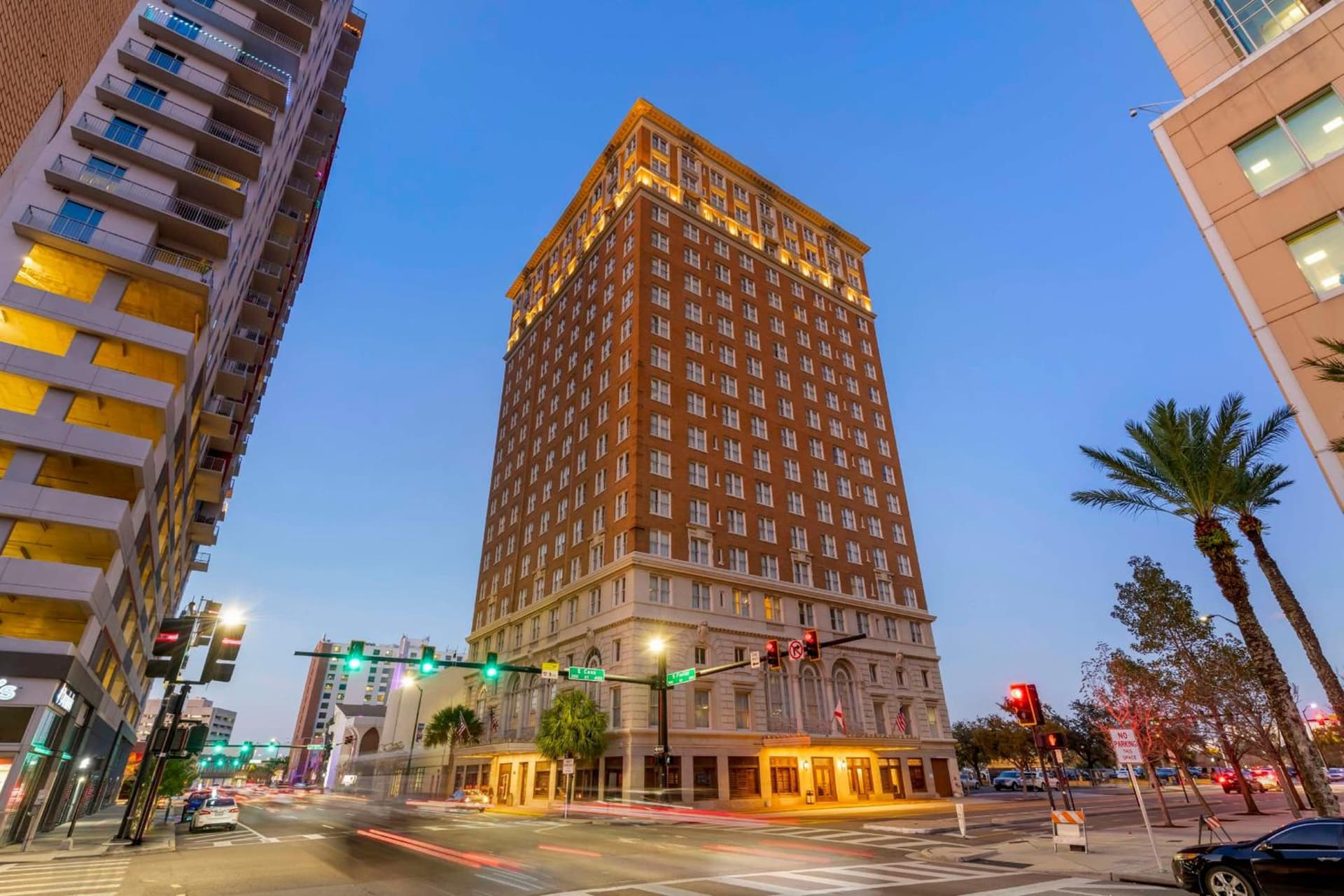 Hotel Flor Tampa Downtown, Tapestry Collection By Hilton — hotel in Tampa, Florida