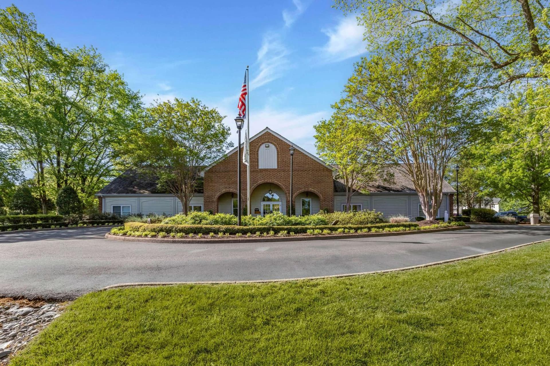 Hilton Vacation Club The Historic Powhatan Williamsburg — hotel in Williamsburg, Virginia