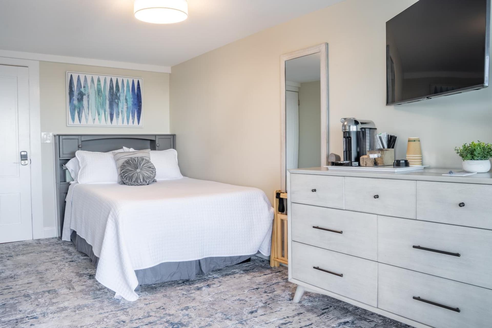 935 Ocean, a Beachside Inn property views in Hampton — gallery photo 3