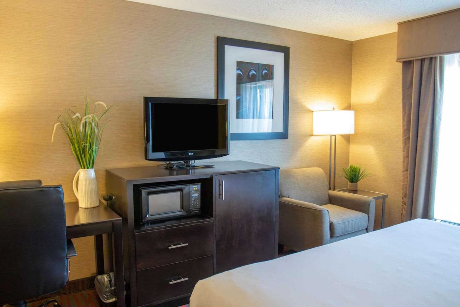 Country Inn & Suites by Radisson, Garden City, KS property views in Garden City, KS — gallery photo 3