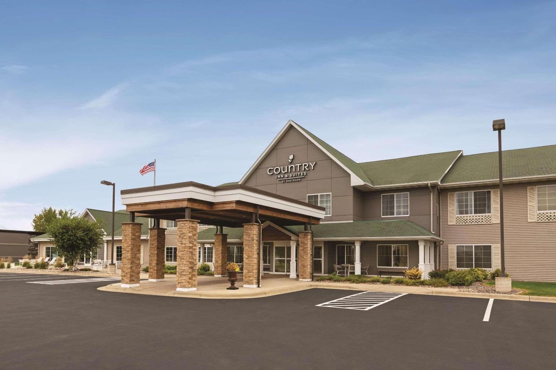 Country Inn & Suites by Radisson, Willmar, MN — hotel in Willmar, Minnesota