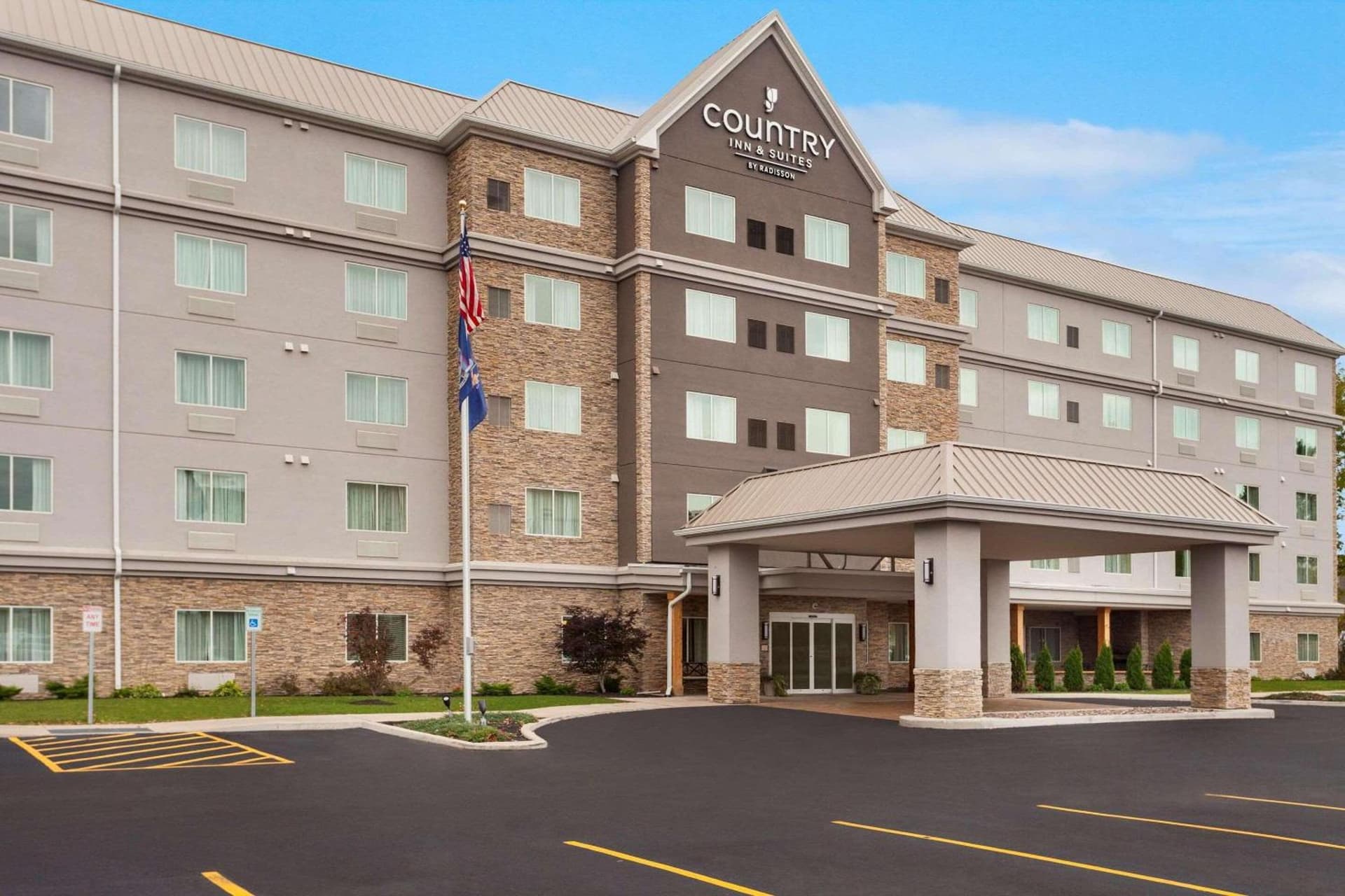 Country Inn & Suites by Radisson, Buffalo South I-90, NY — hotel in Seneca, Oregon
