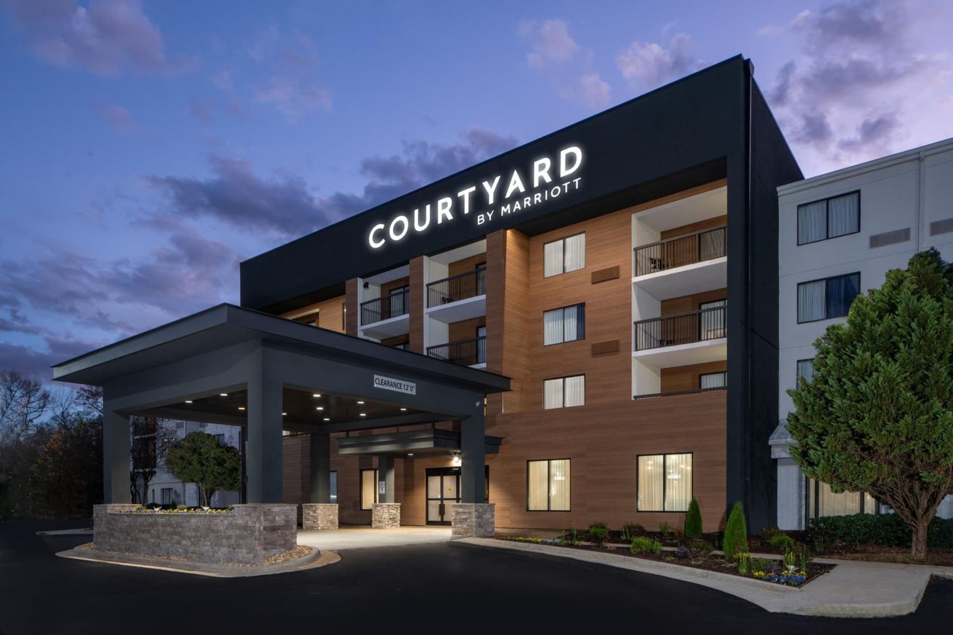 Courtyard by Marriott Decatur — hotel in Decatur, Alabama