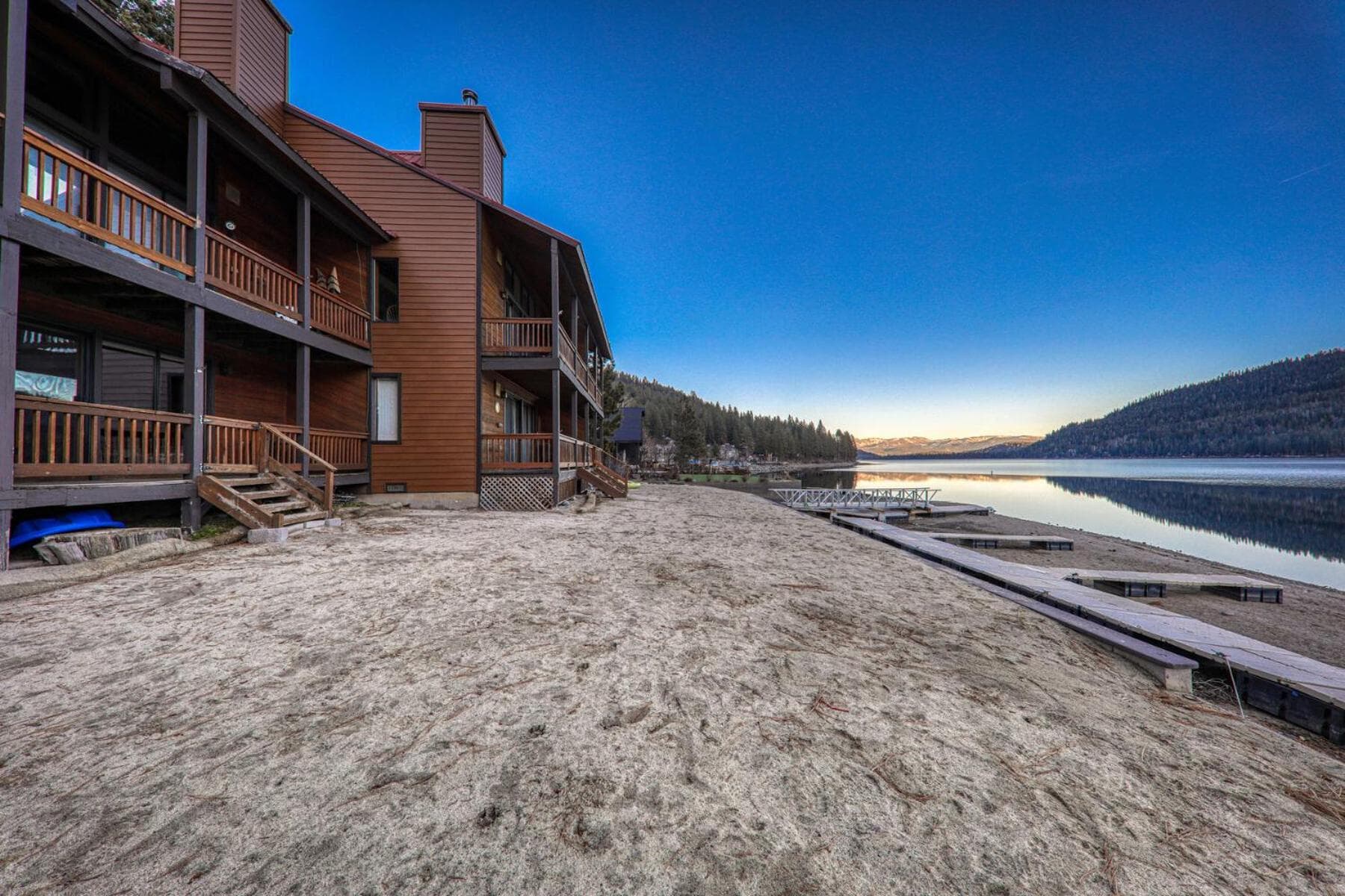Beautiful Studio W/Kitchenette #134 at Donner Lake Village property views in Truckee, CA — gallery photo 3