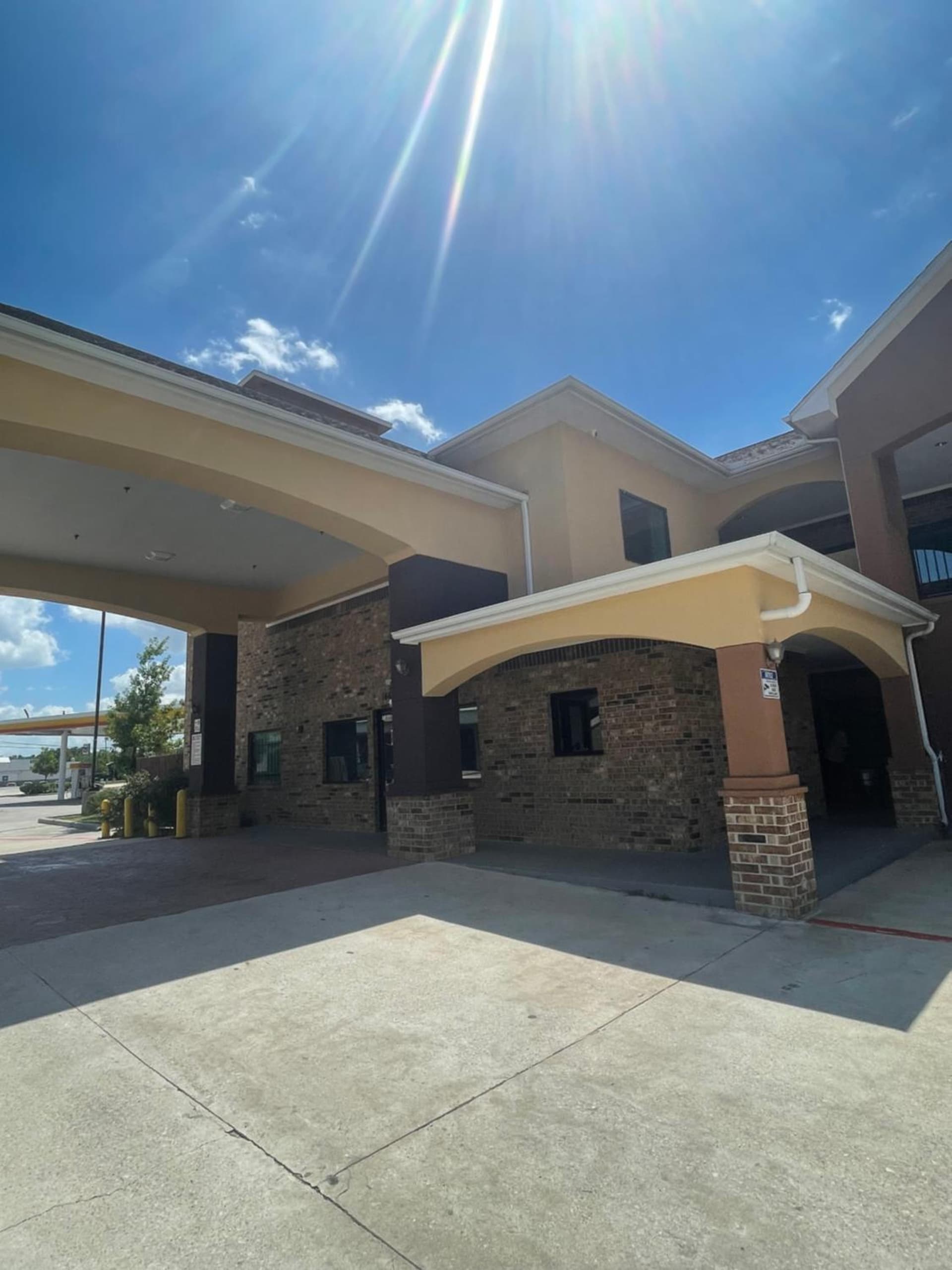 Regency Inn & Suites property views in Houston, TX — gallery photo 3