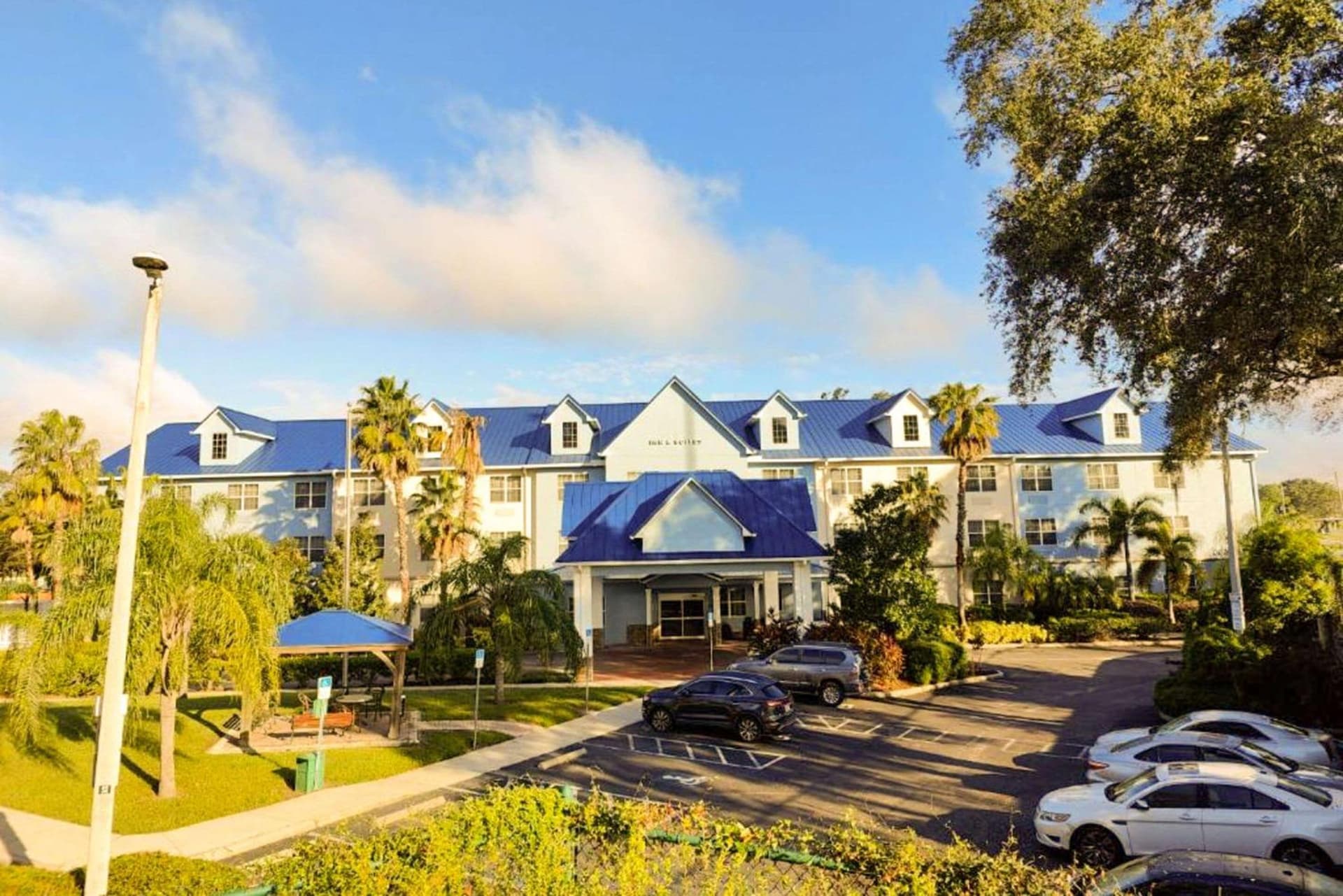 Seffner Inn and Suites — hotel in Seffner, Florida
