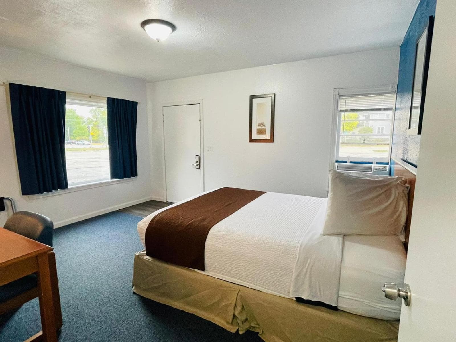 Sparta inn interior in Sparta, WI — gallery photo 2