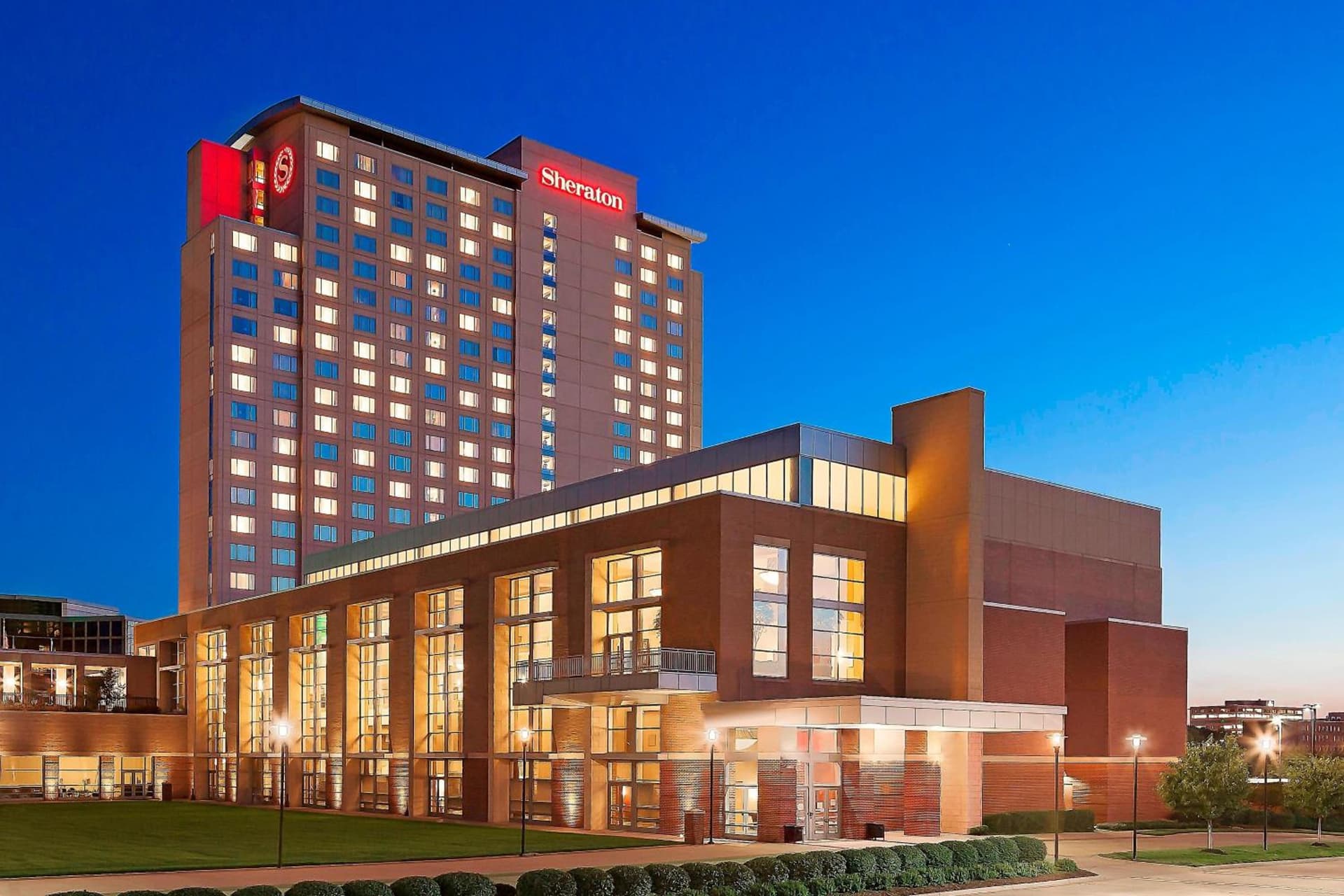 Sheraton Overland Park Hotel at the Convention Center — hotel in Overland Park, Kansas
