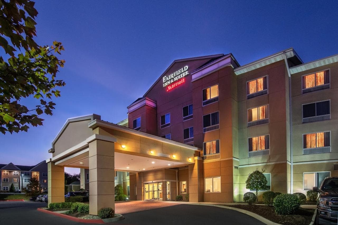 Fairfield Inn and Suites by Marriott Harrisonburg — hotel in Harrisonburg, Virginia