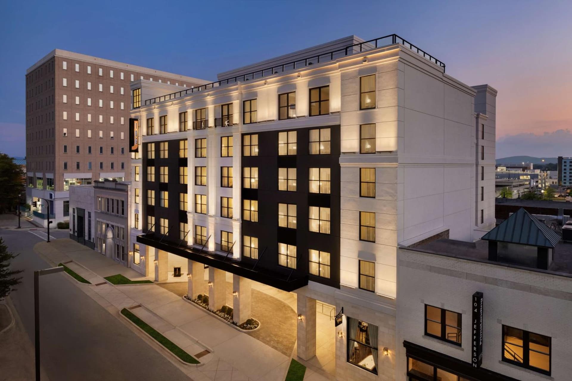 106 Jefferson Huntsville, Curio Collection by Hilton — hotel in Huntsville, Alabama