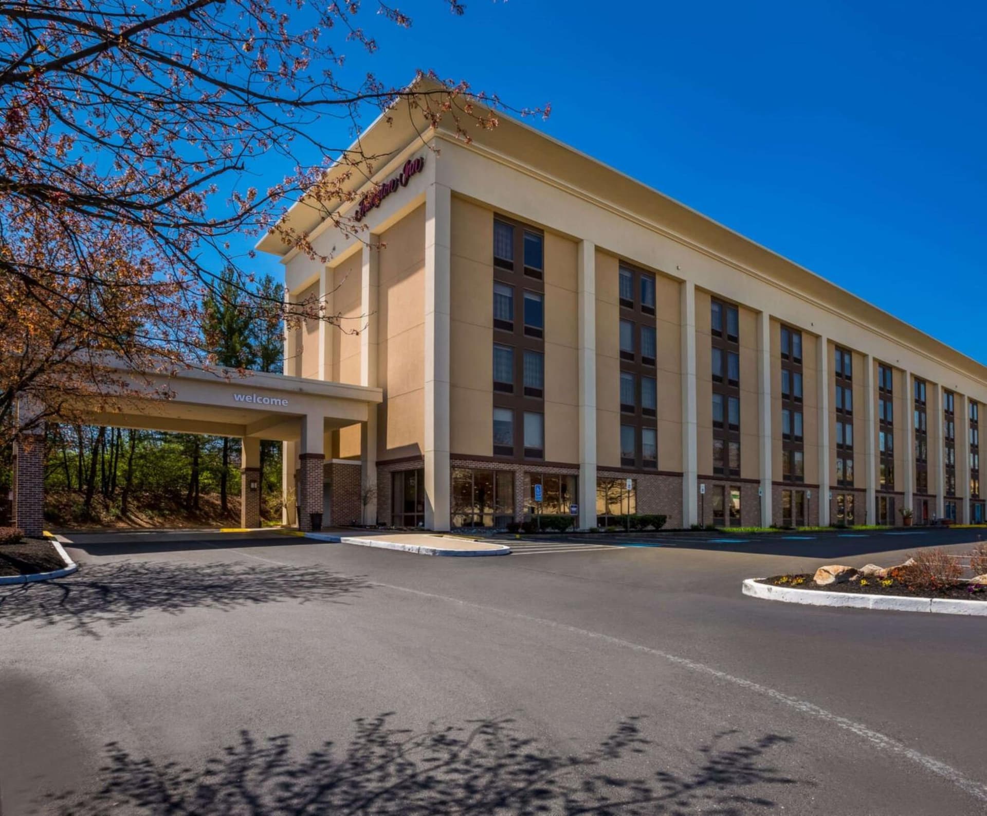Hampton Inn Philadelphia/Willow Grove featured exterior or lobby in Willow Grove, PA — similar hotel