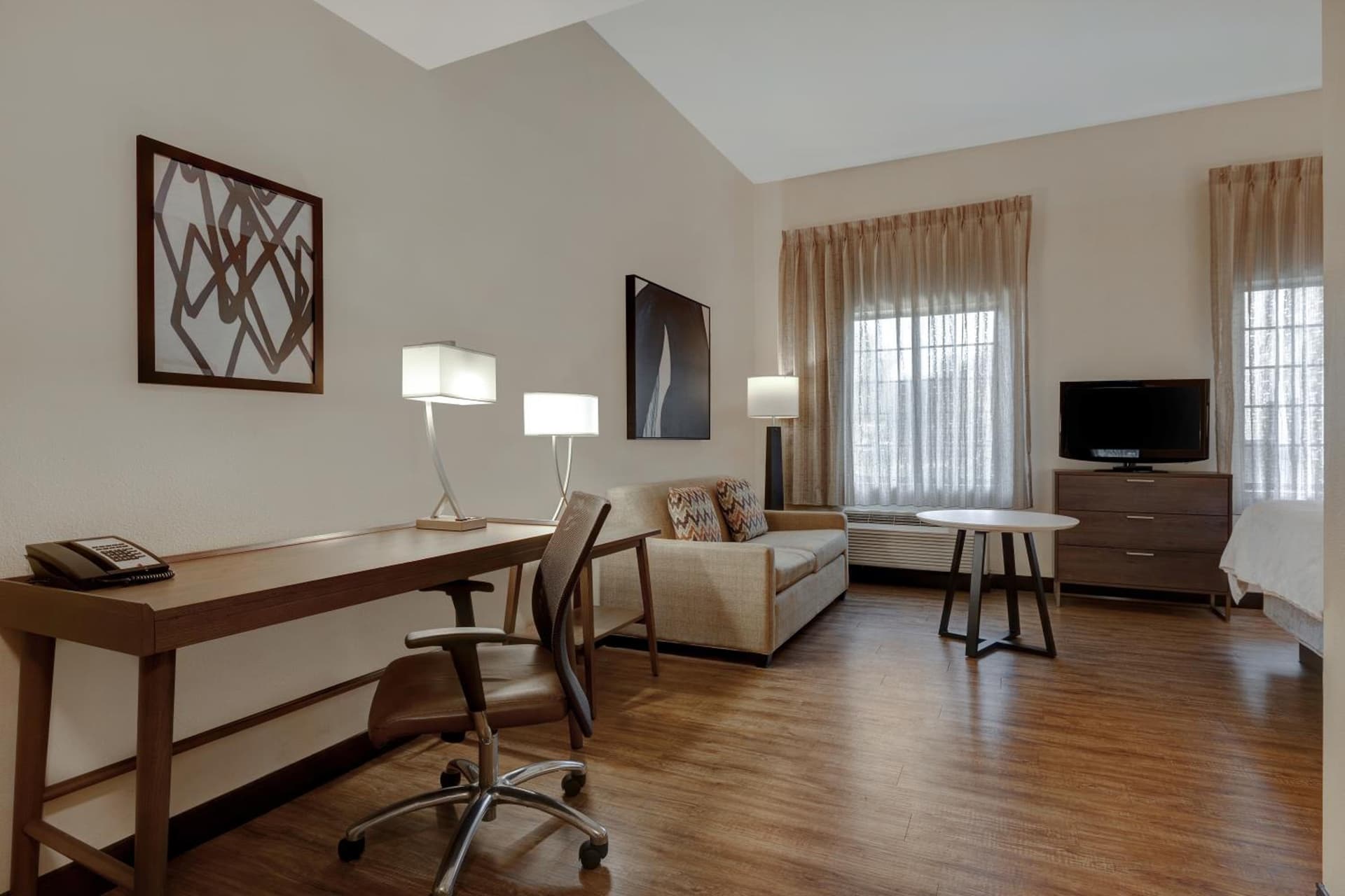 Staybridge Suites Tallahassee I-10 East by IHG interior in Tallahassee, FL — gallery photo 2