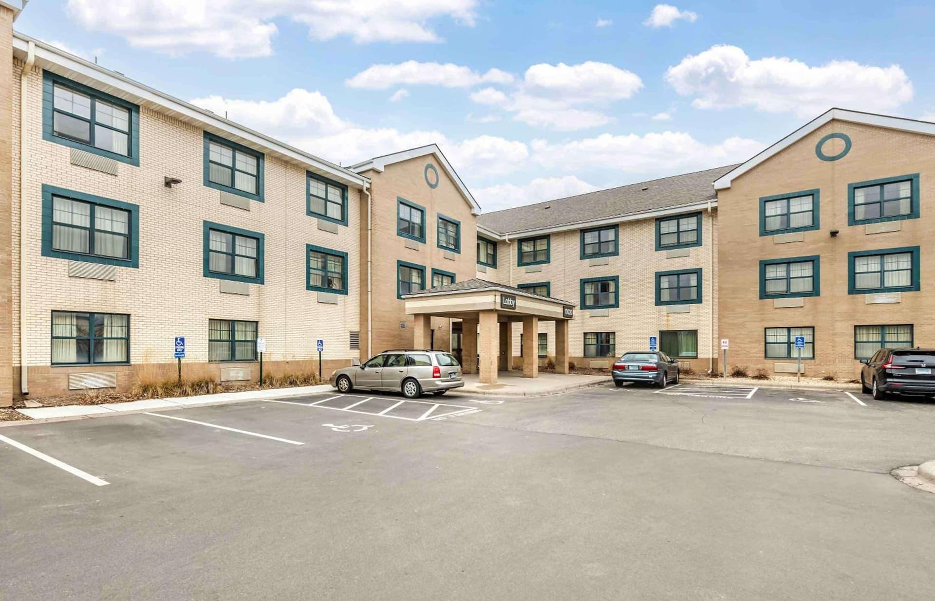 Extended Stay America Suites - Minneapolis - Woodbury — hotel in Woodbury, Minnesota