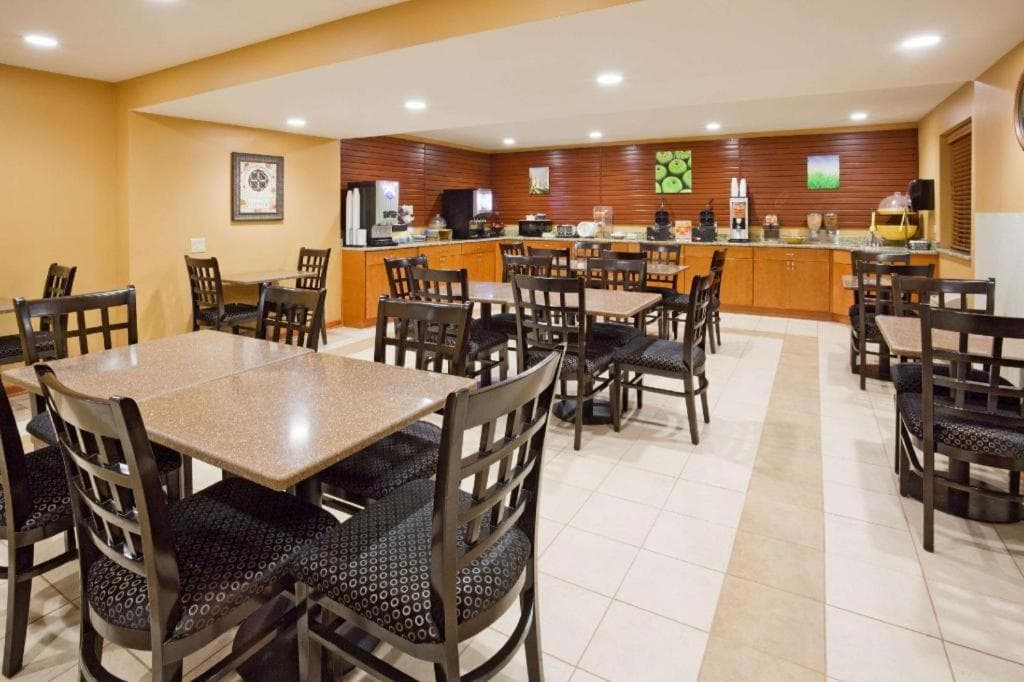 Chicago O'Hare Airport property views in Chicago, IL — gallery photo 3